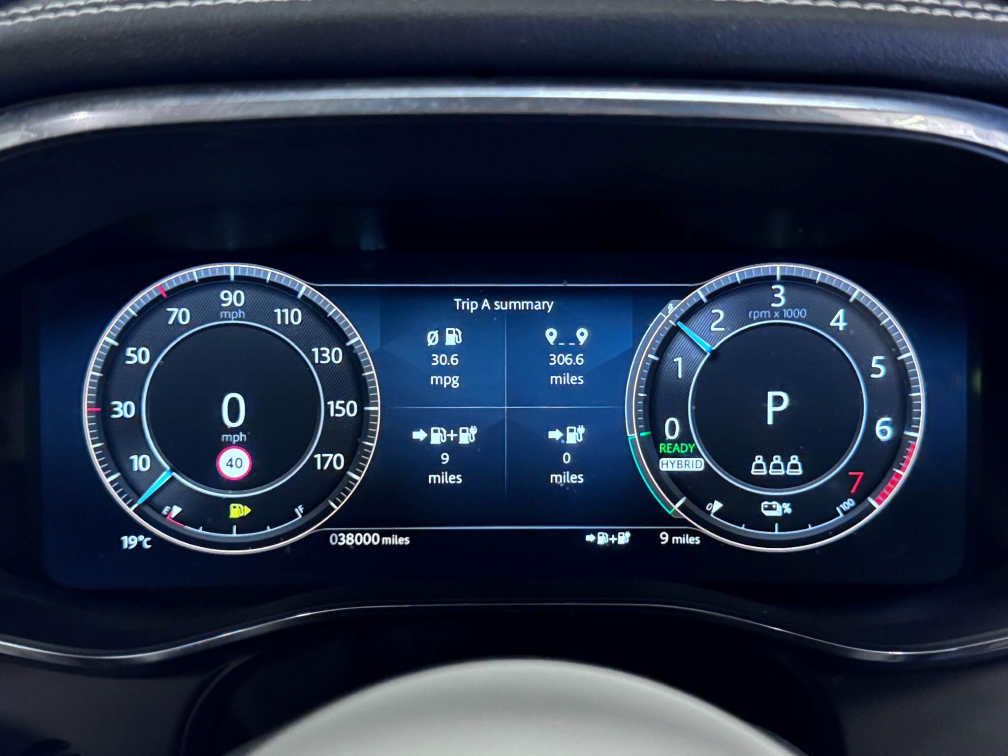 Jaguar F-Pace view 11