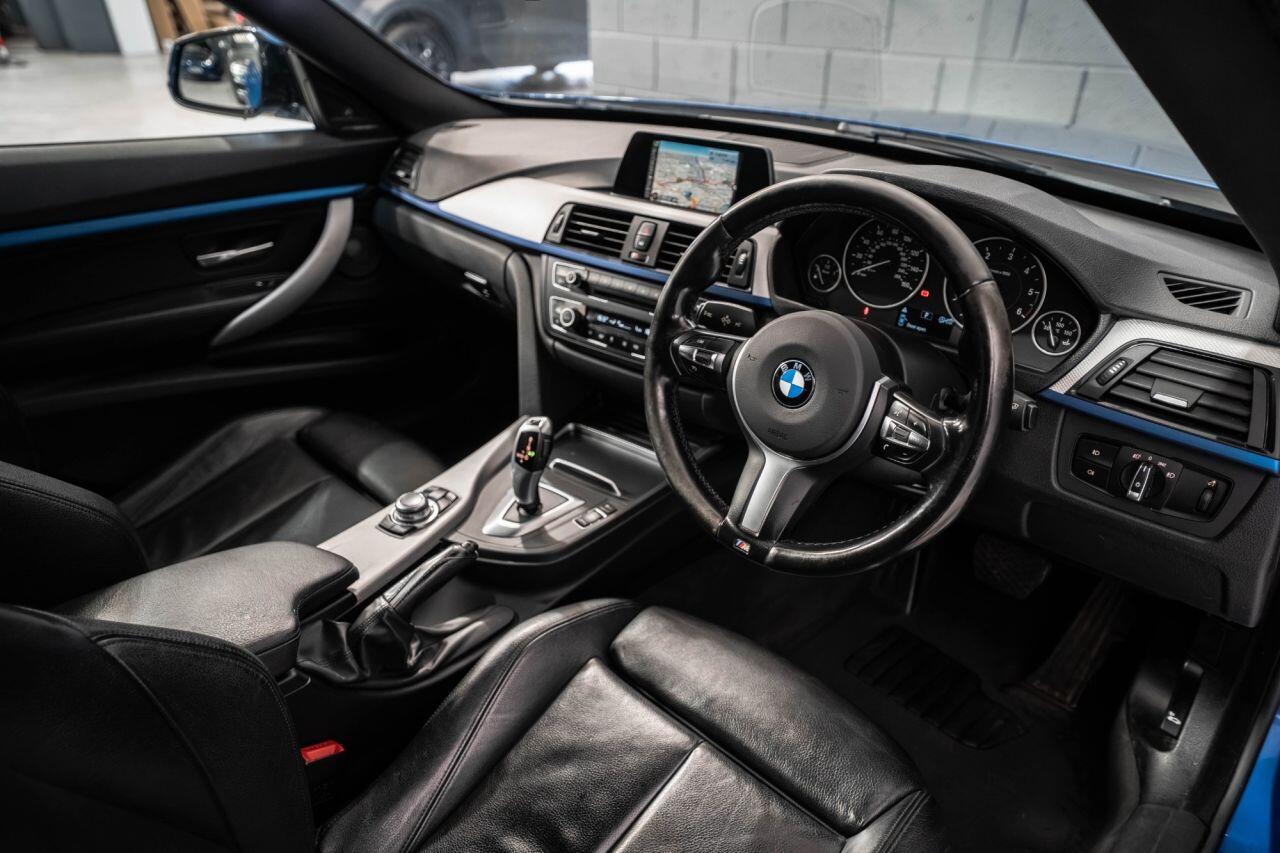 BMW 3 Series view 11