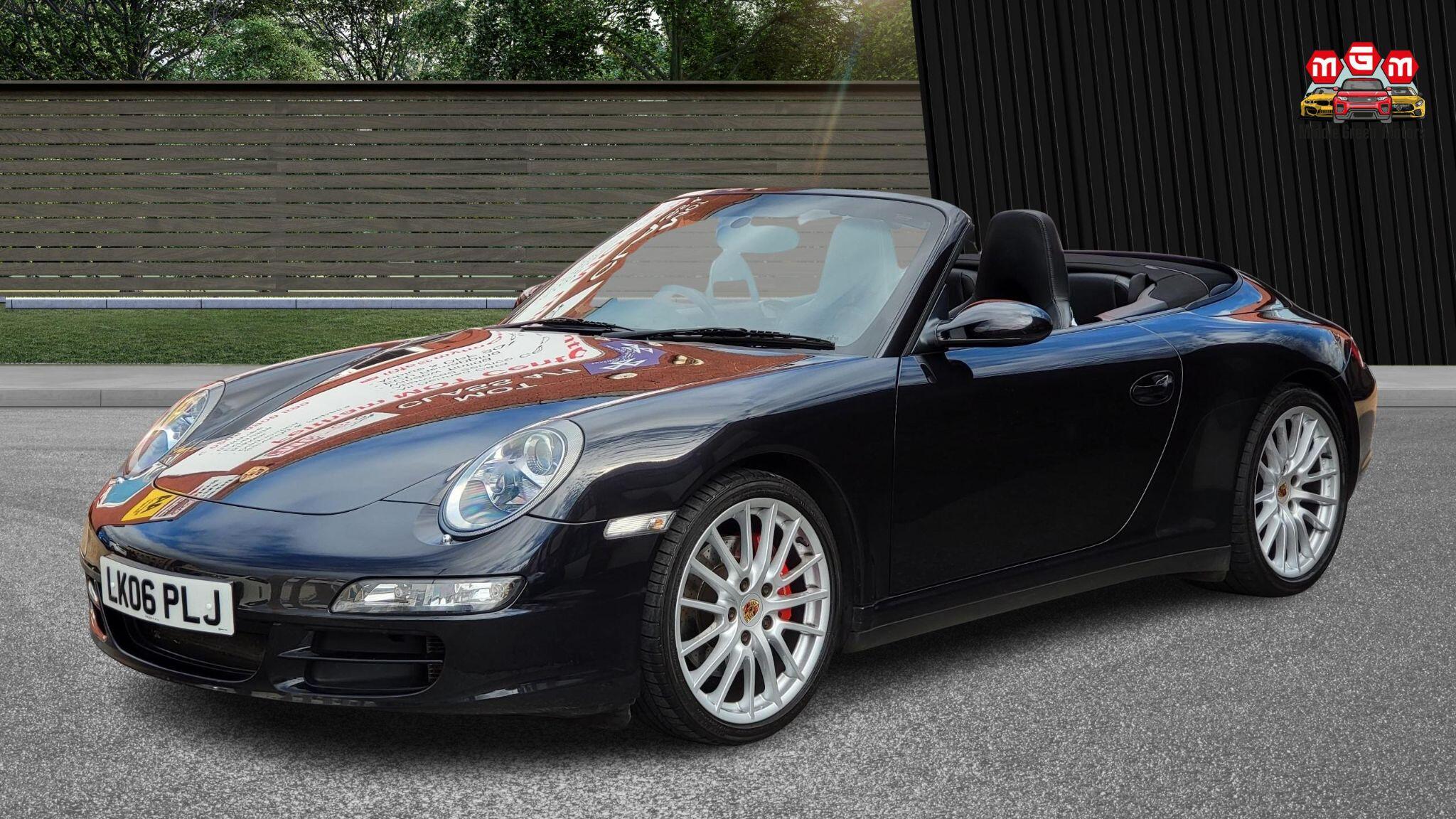 Porsche 911 view 11