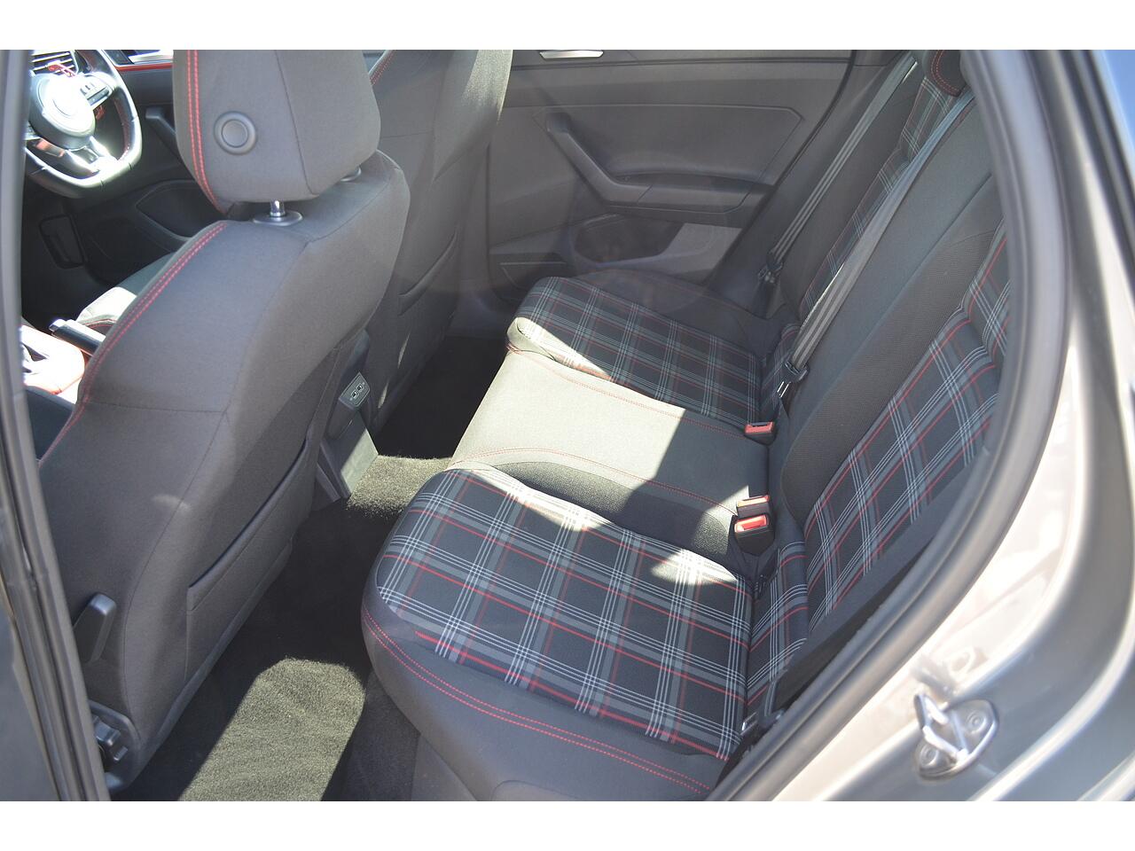 Volkswagen Polo view 22