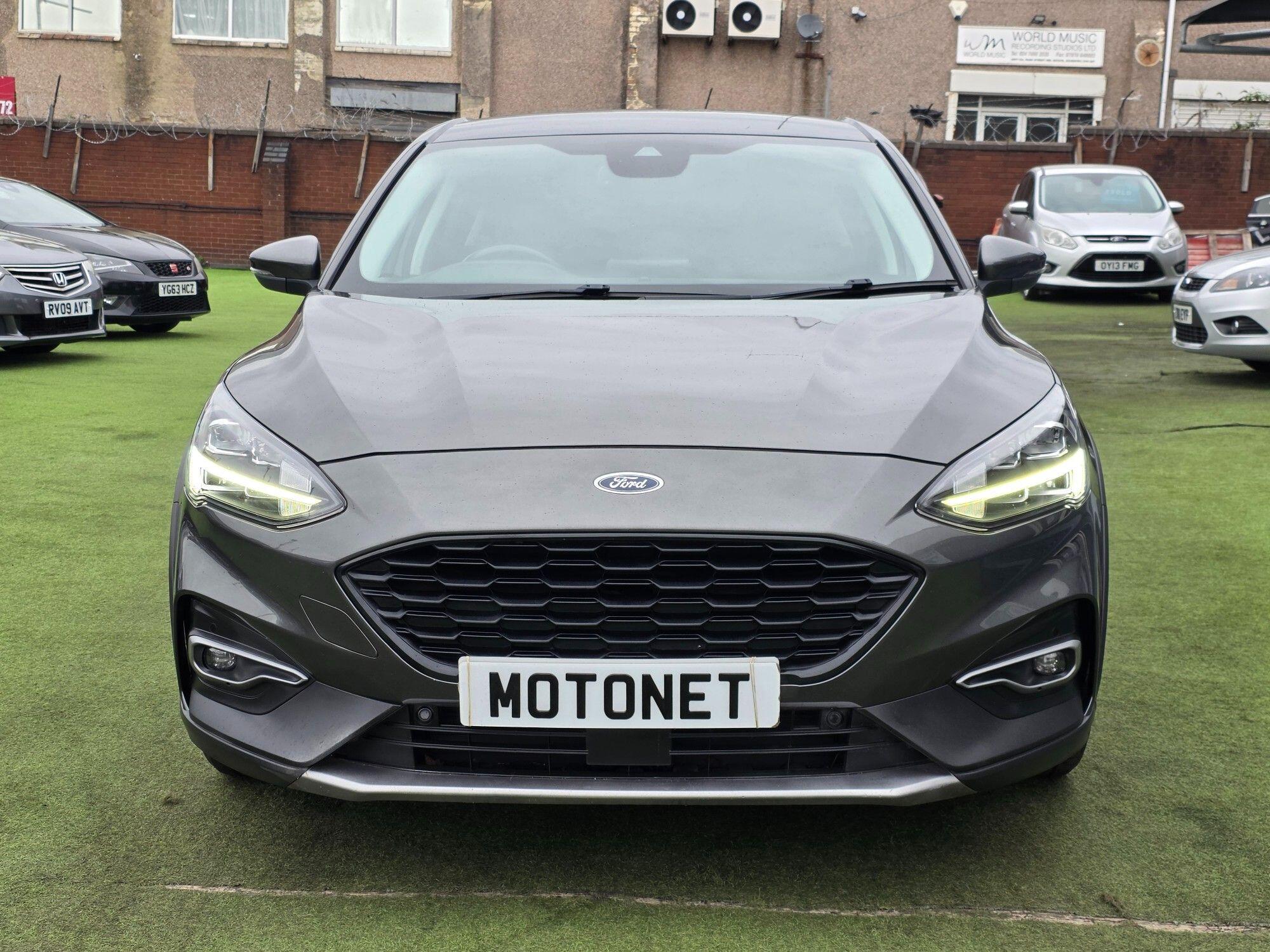 Ford Focus view 4