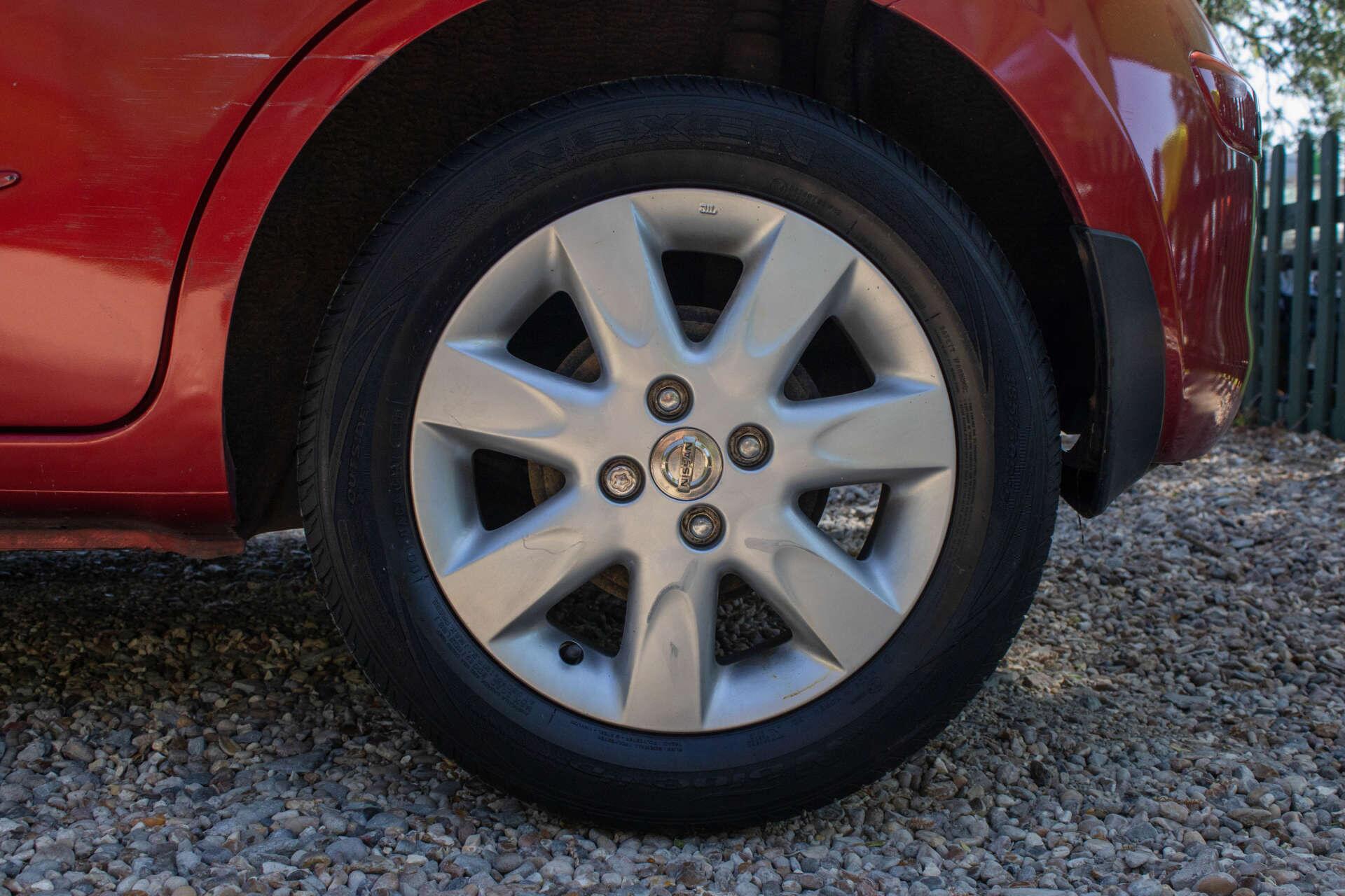 Nissan Micra view 25