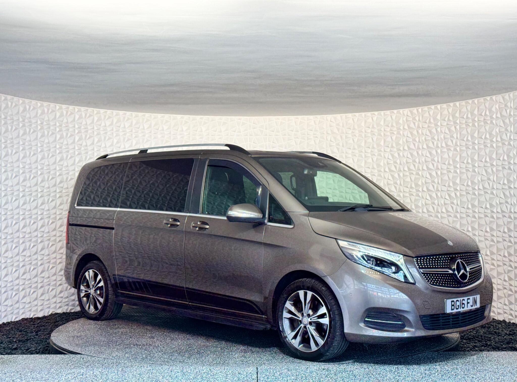 Mercedes-Benz V-Class view 7