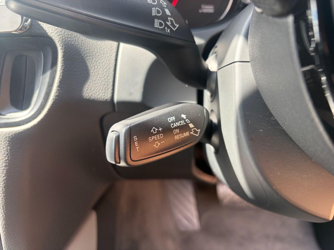 Audi Q5 view 28
