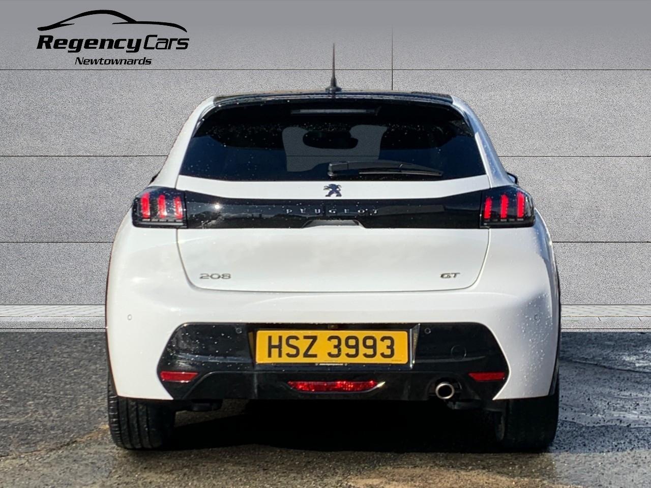 Peugeot 208 view 6