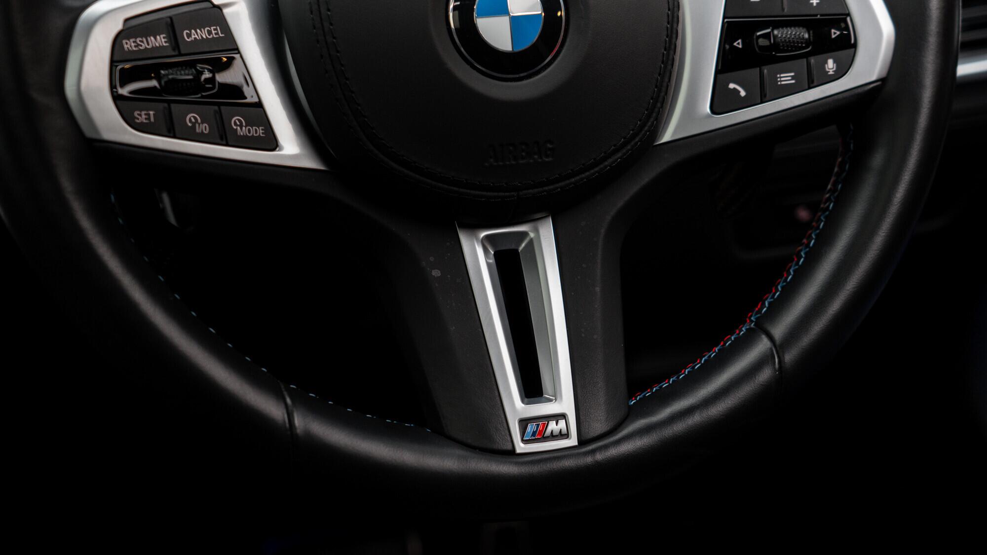 BMW X5 M view 27