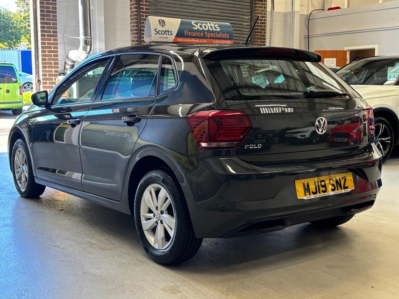 Volkswagen Polo view 7