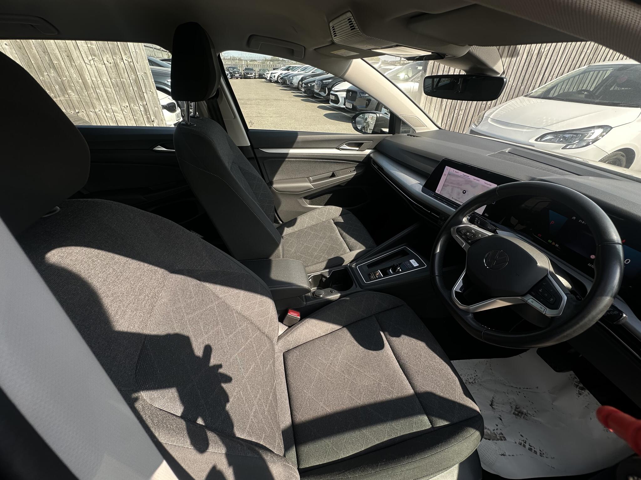 Volkswagen Golf view 21