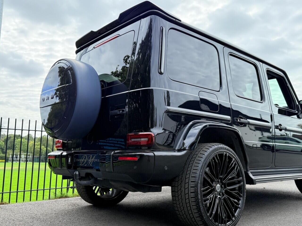 Mercedes-Benz G-Class view 11