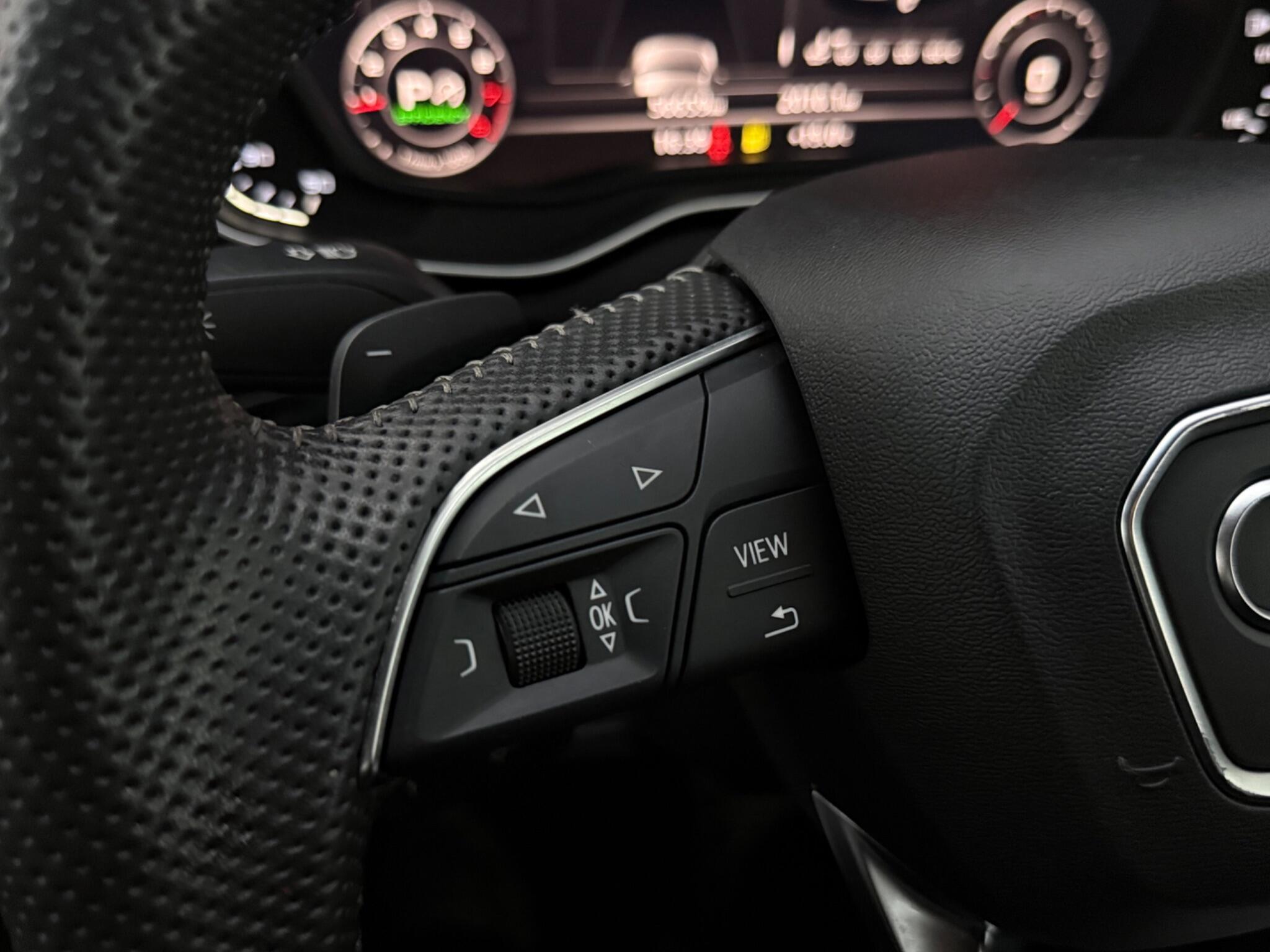Audi Q5 view 15