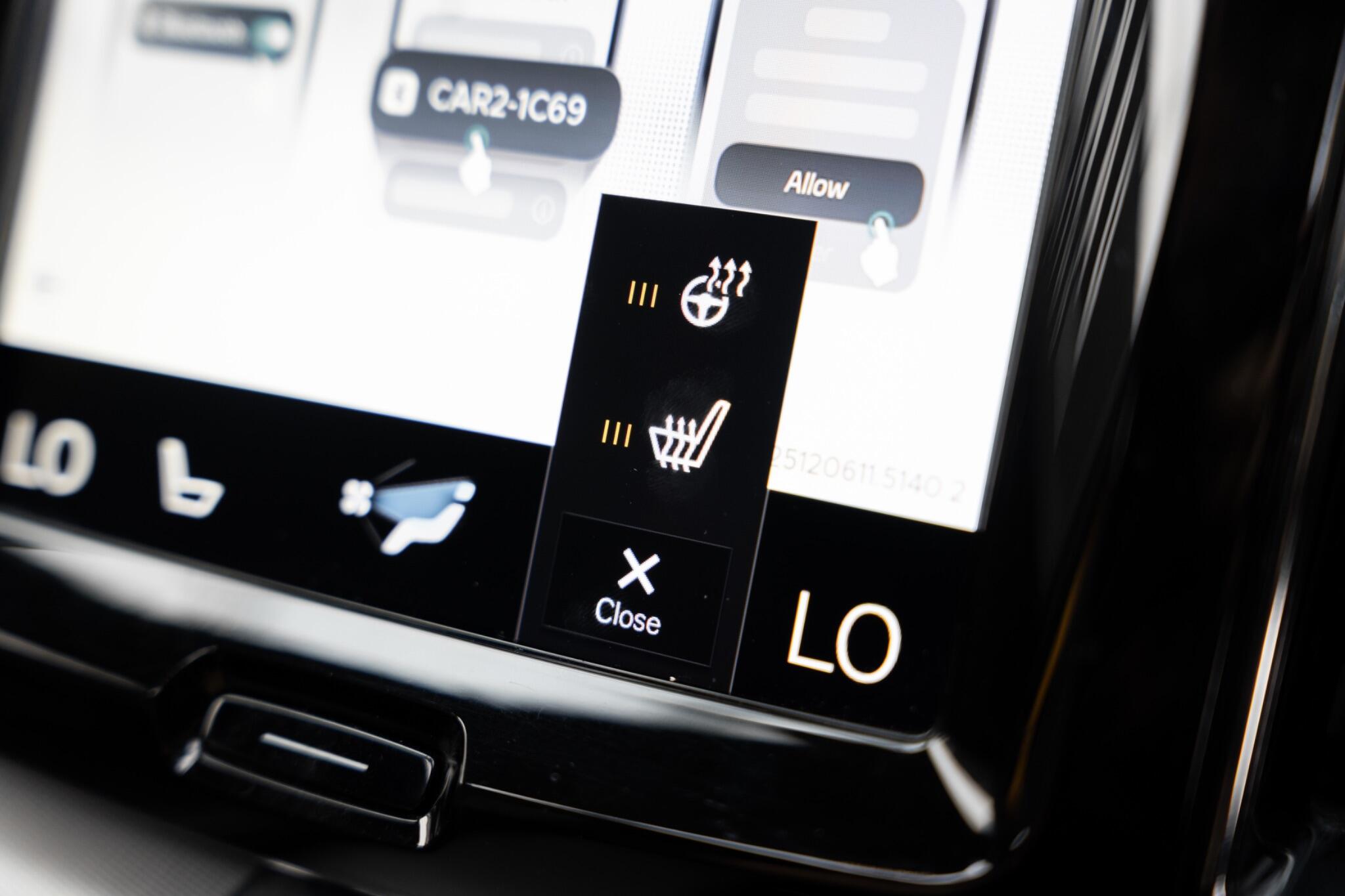 Volvo XC60 view 12
