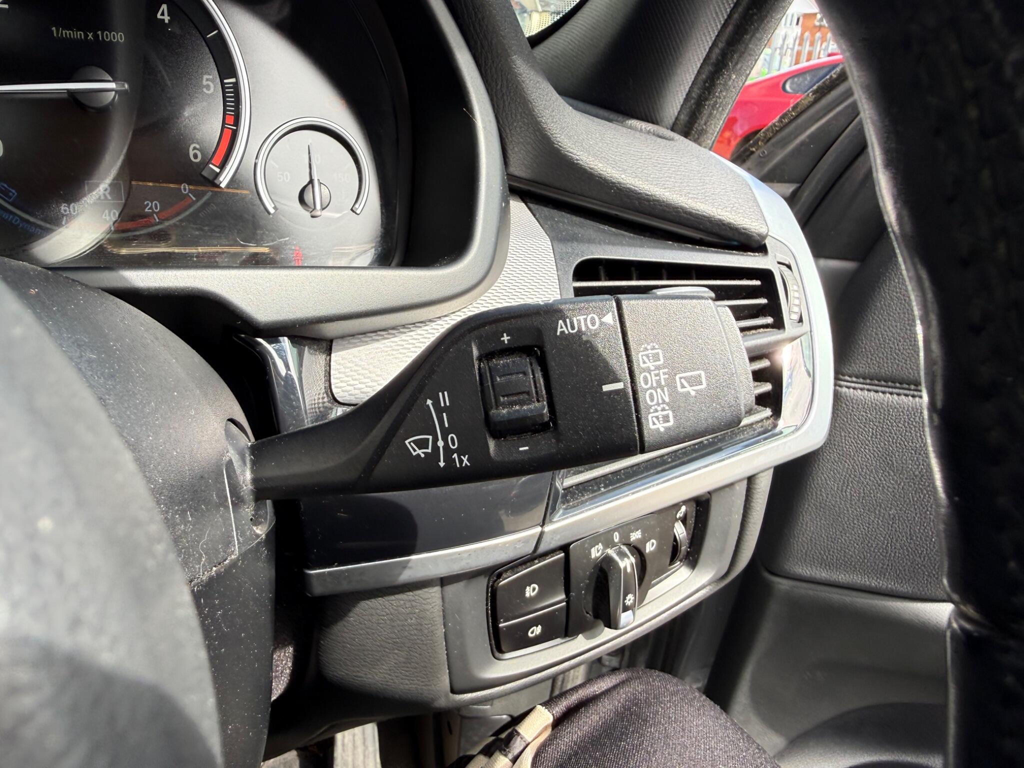 BMW X5 view 20