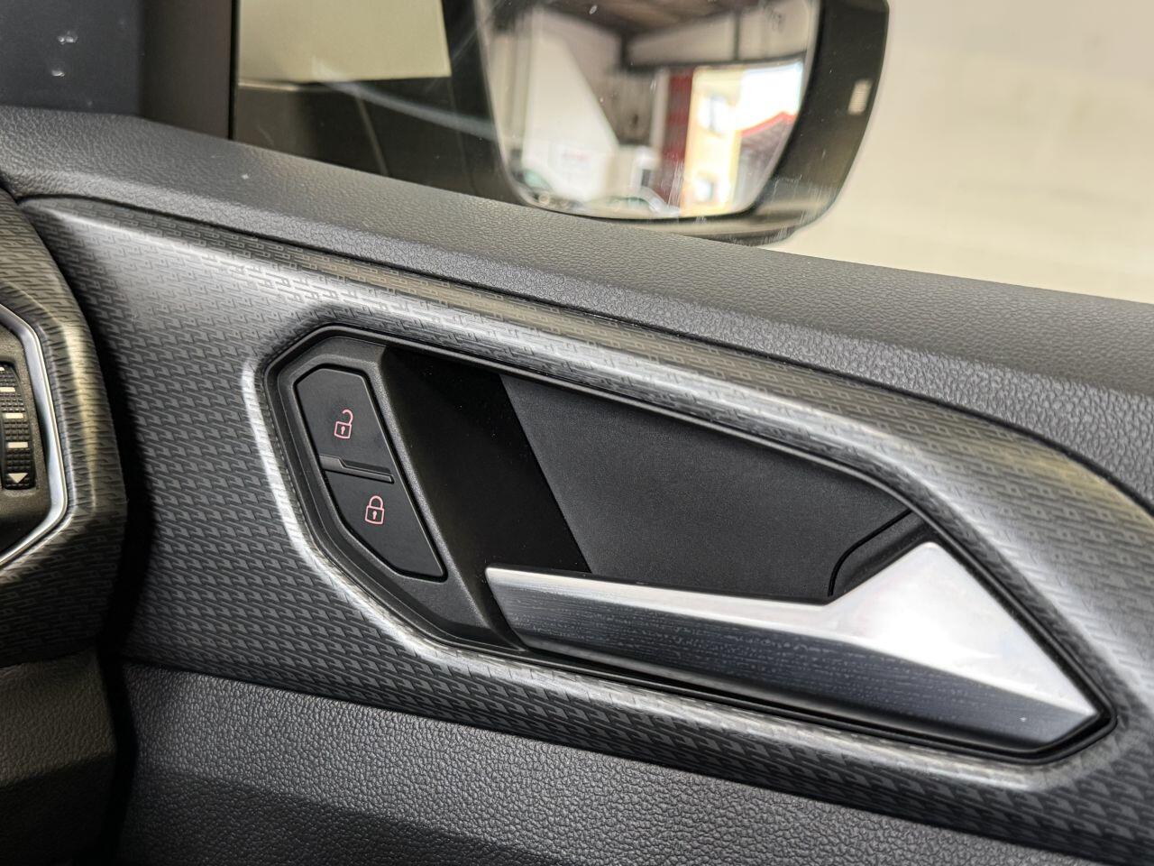 Volkswagen T-Cross view 36