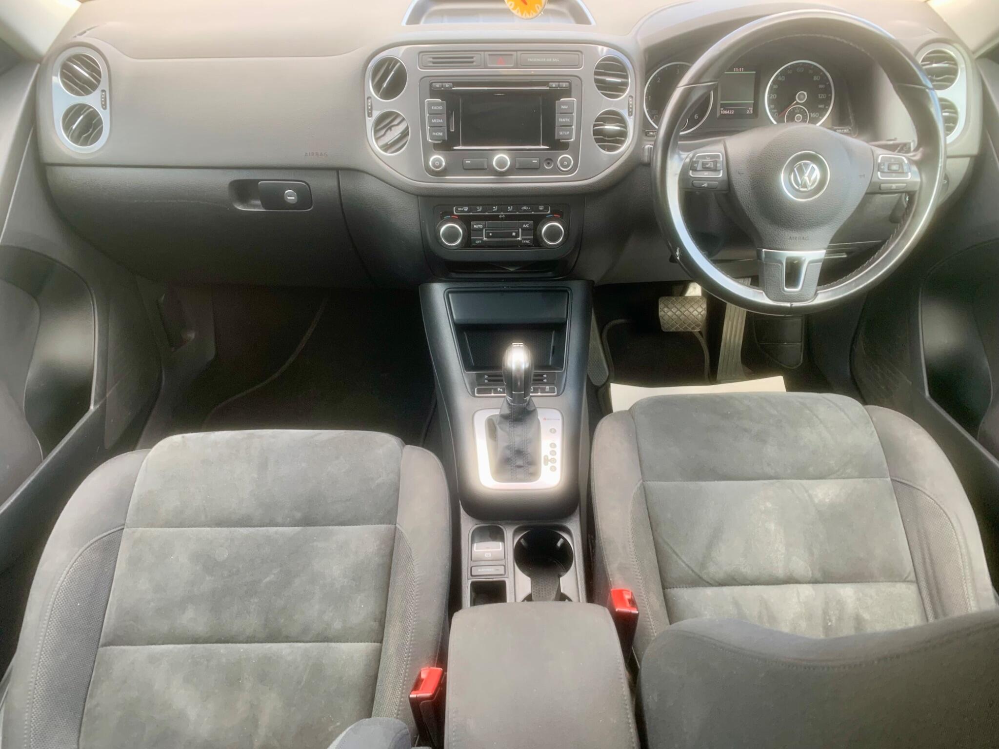 Volkswagen Tiguan view 17
