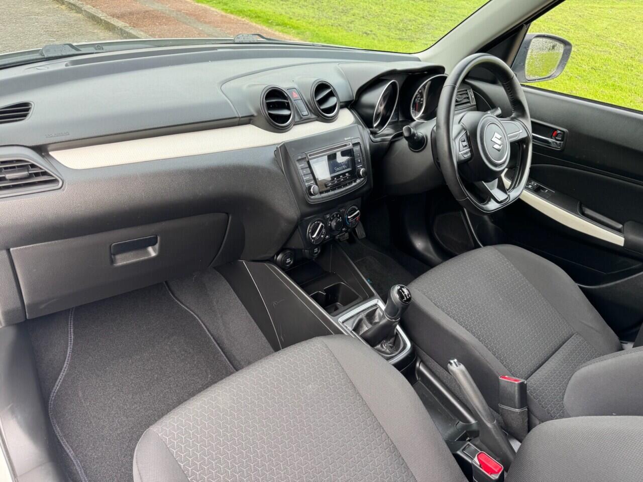 Suzuki Swift view 14