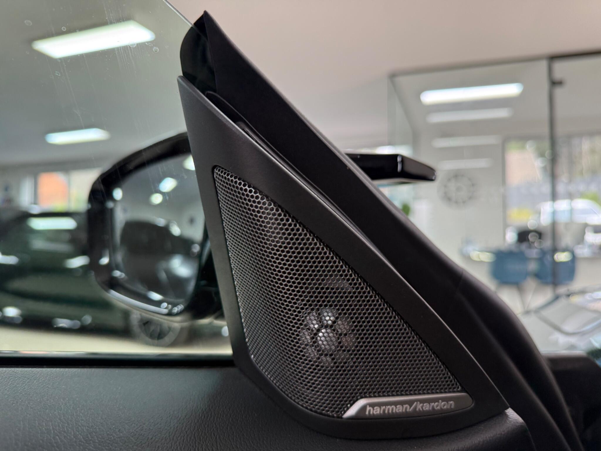 BMW I4 view 31