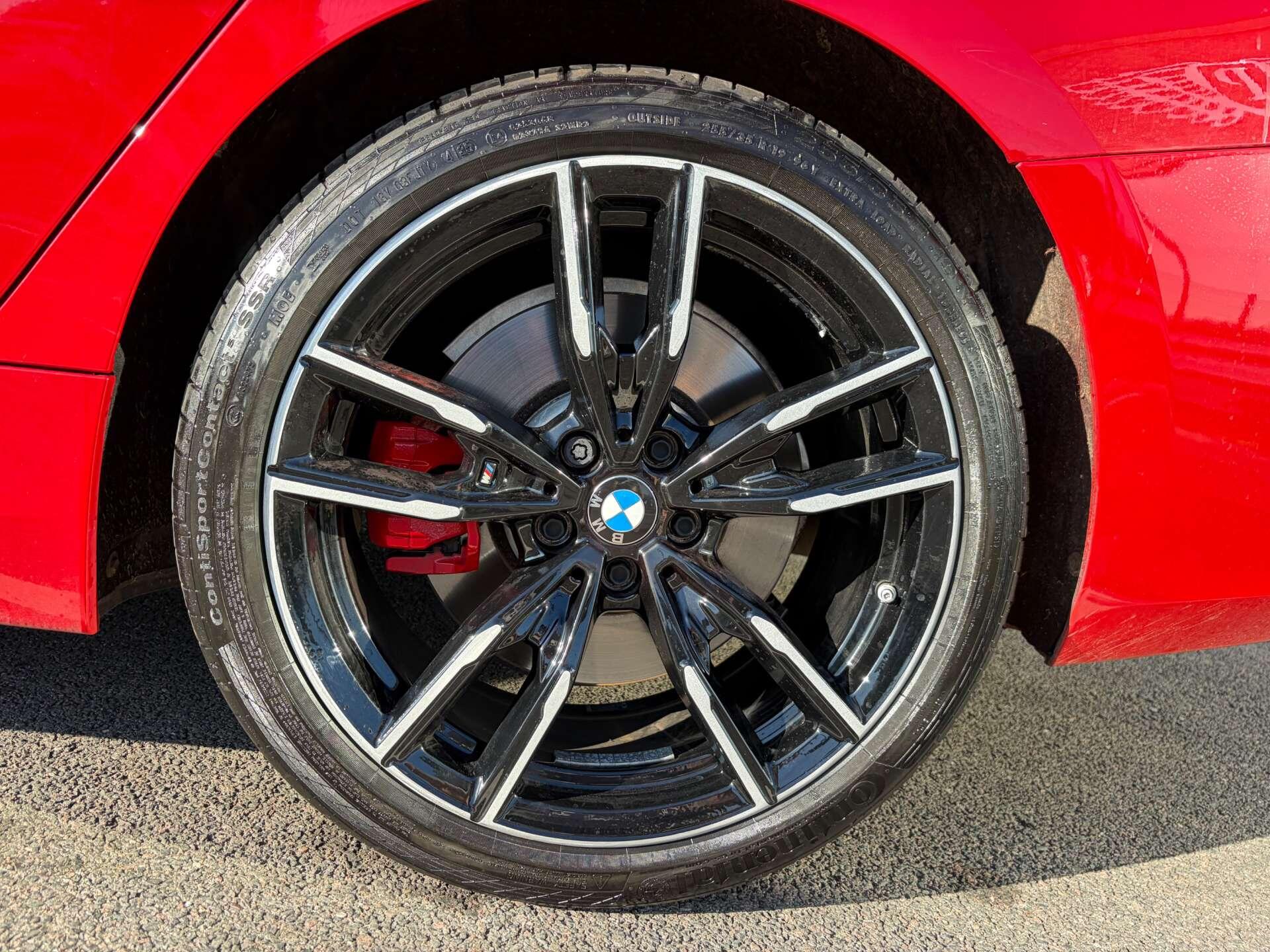 BMW 3 Series view 13