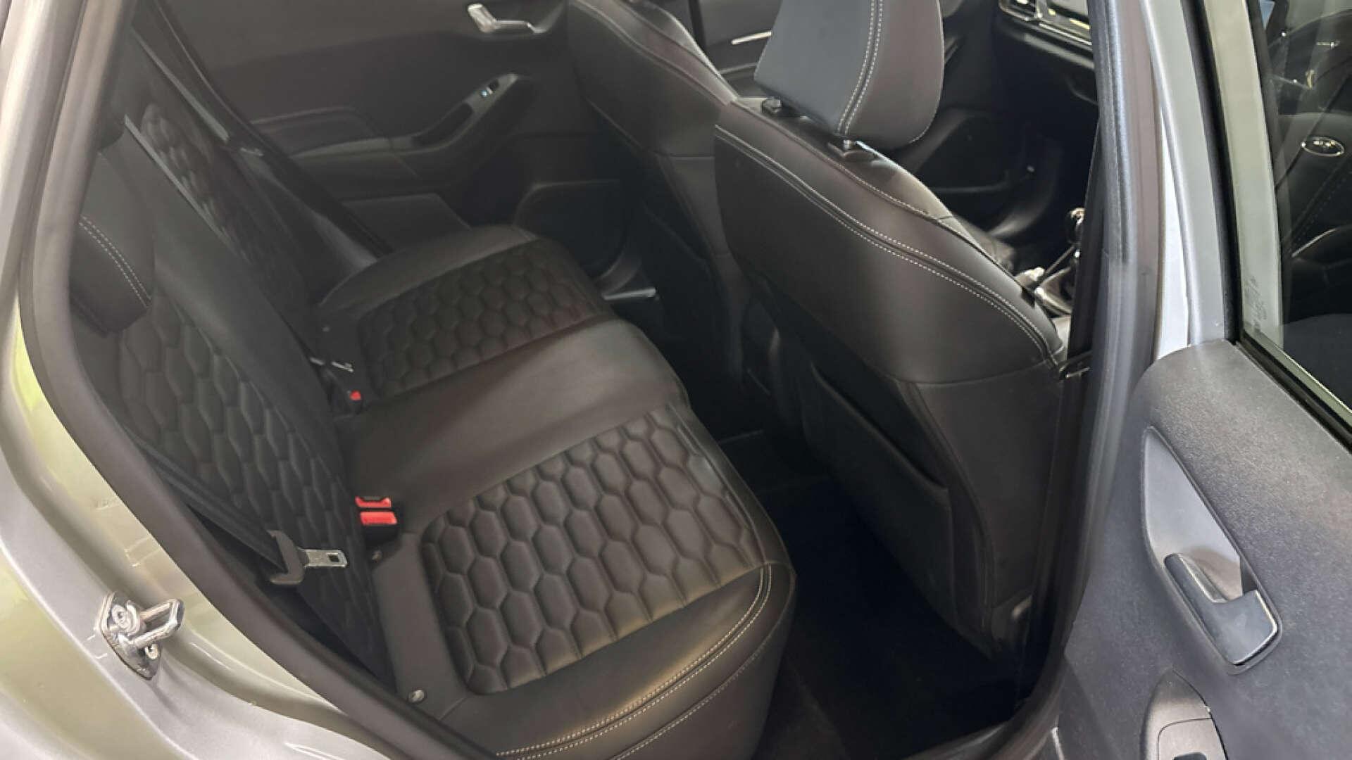 Ford Fiesta view 8