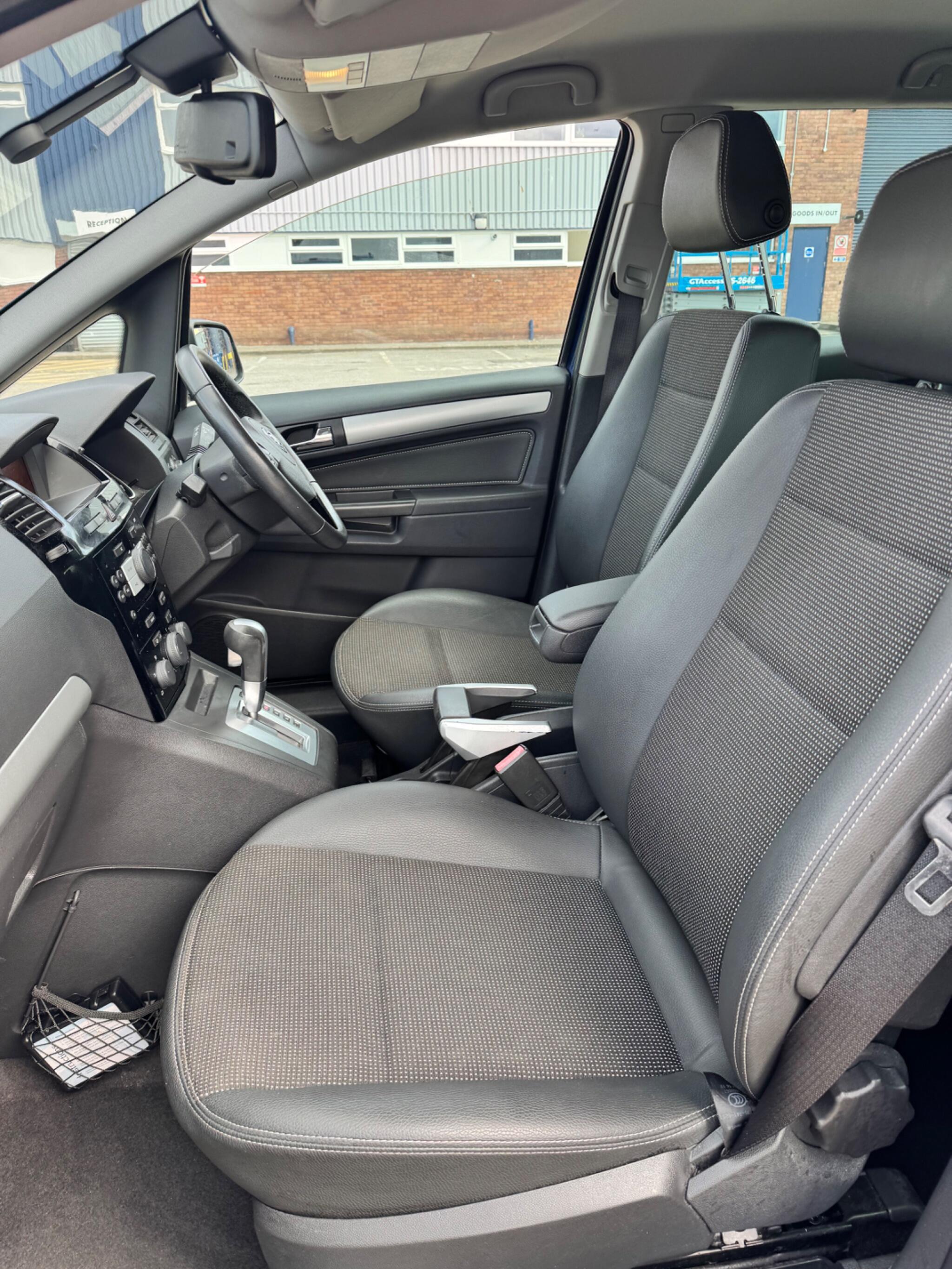 Vauxhall Zafira view 49