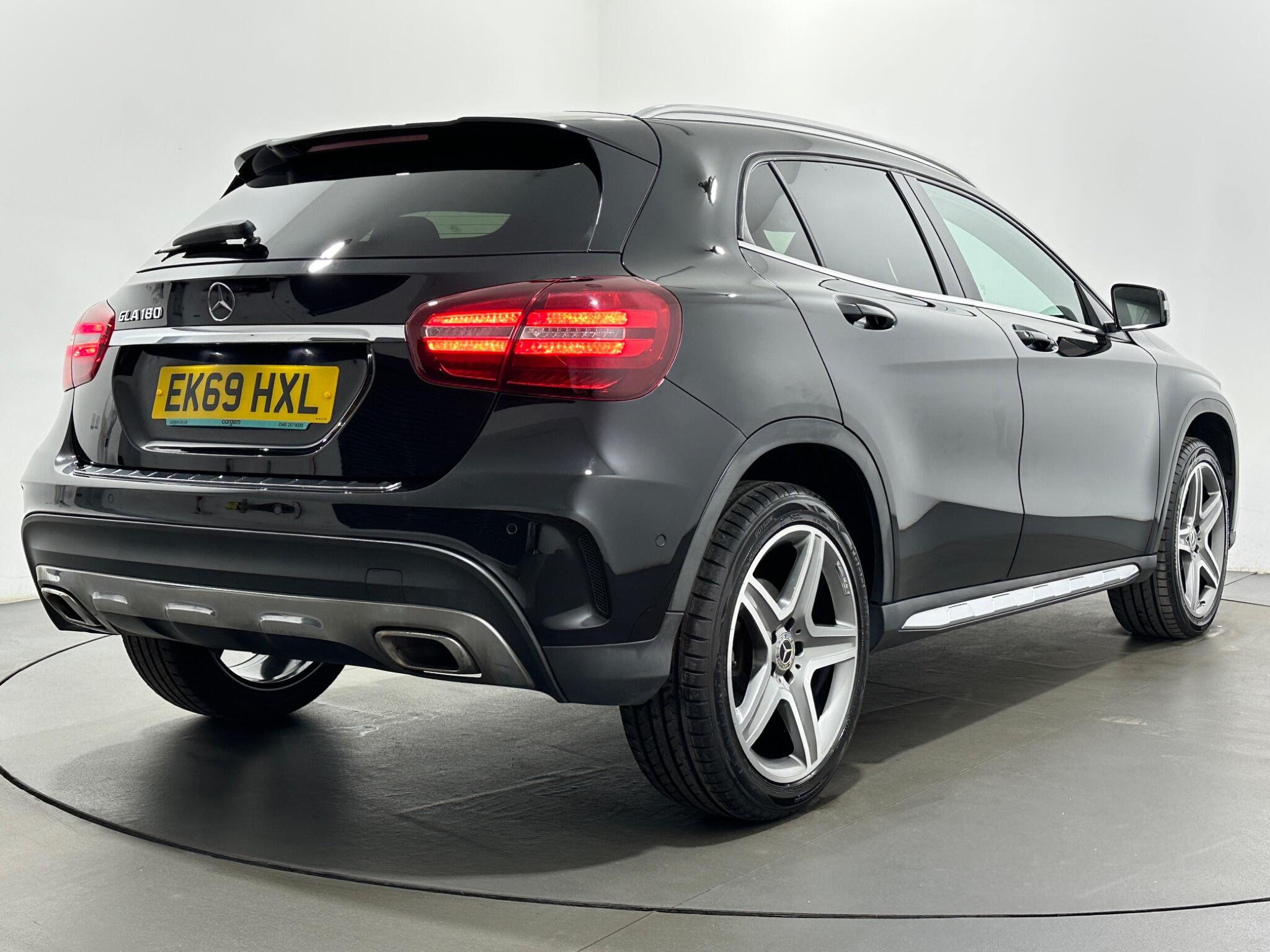 Mercedes-Benz Gla view 49