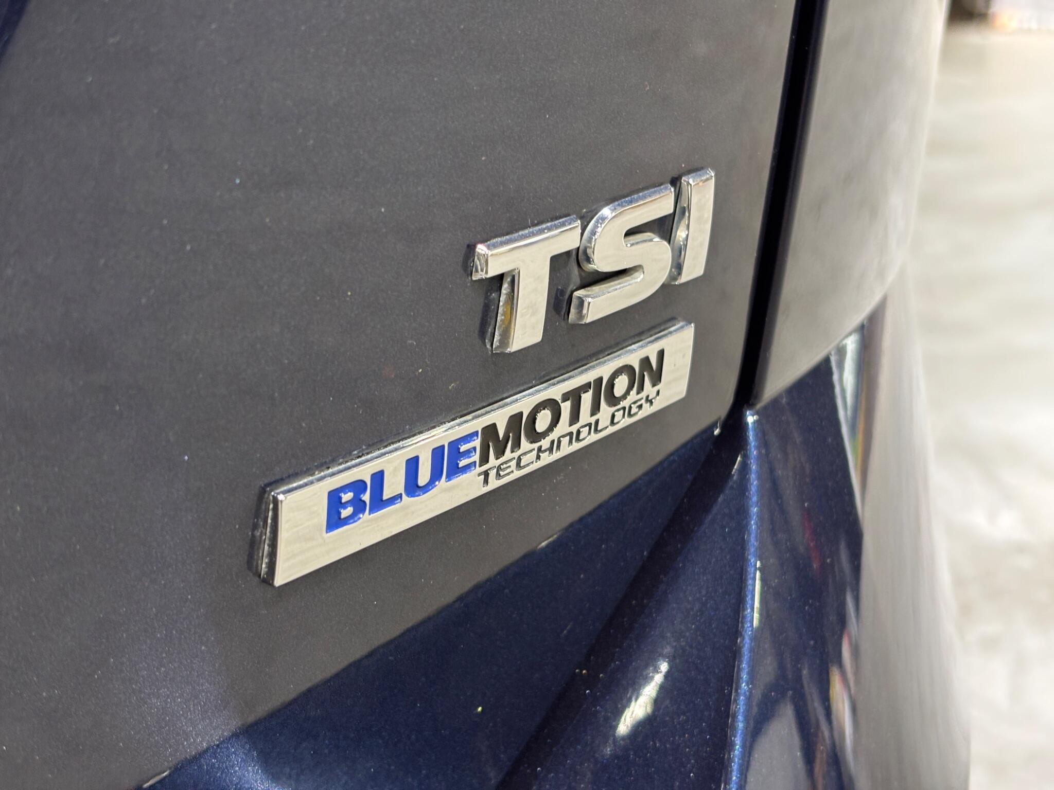 Volkswagen Golf view 53