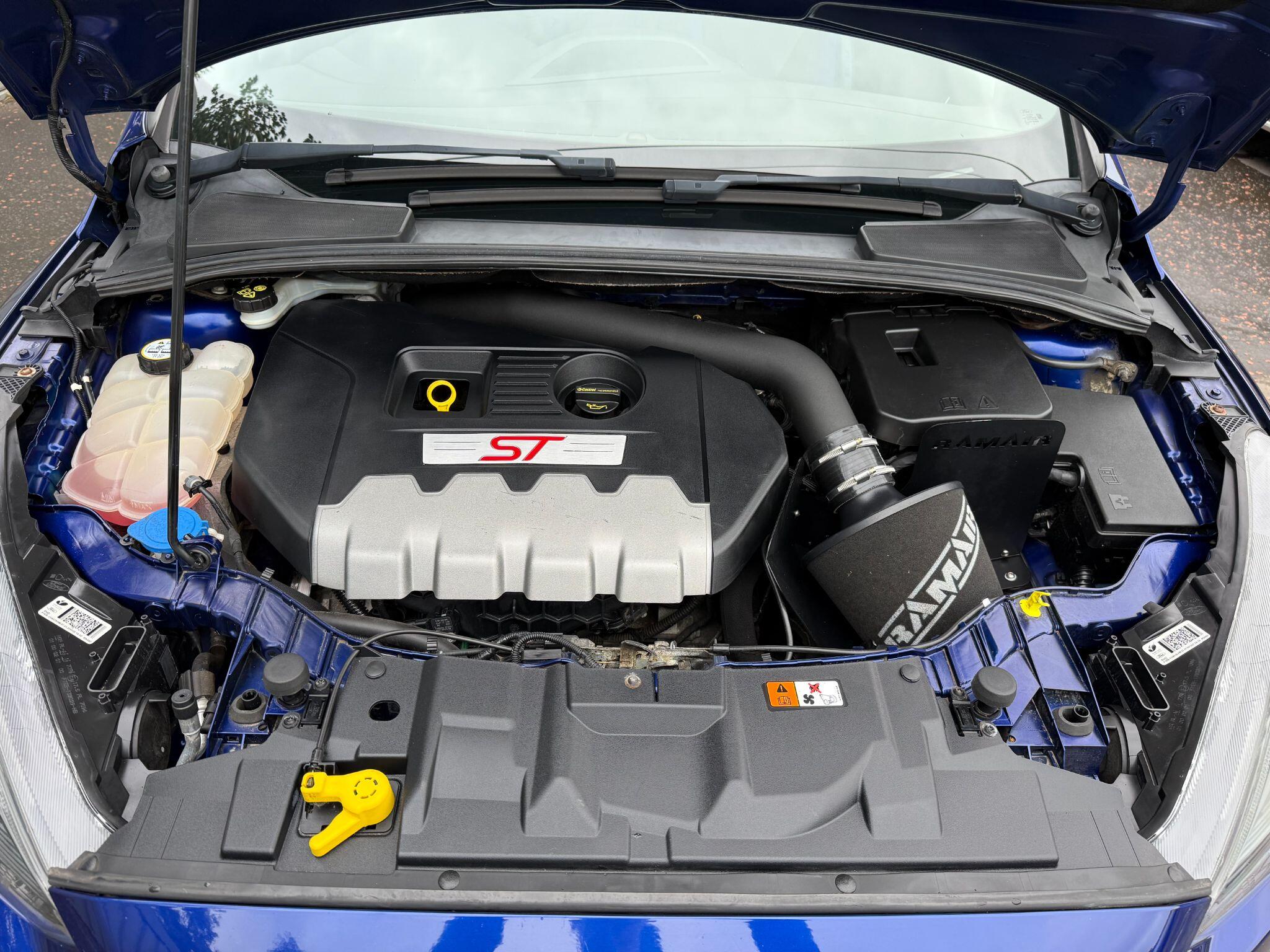 Ford Focus view 38