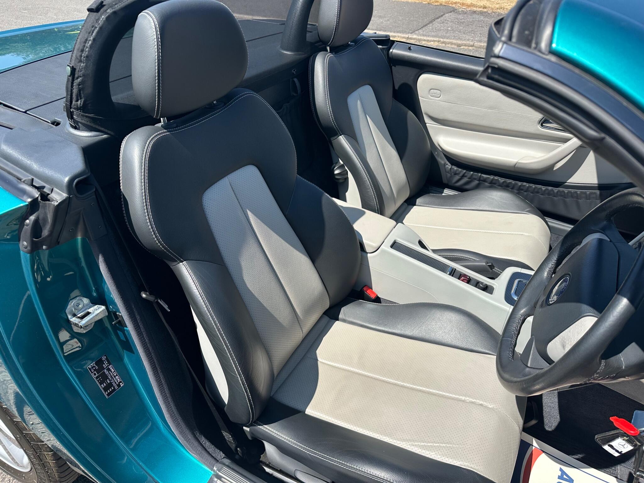 Mercedes-Benz SLK view 27