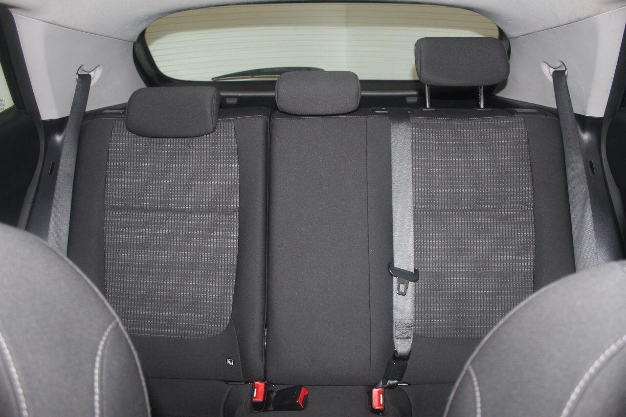 Kia Stonic view 50
