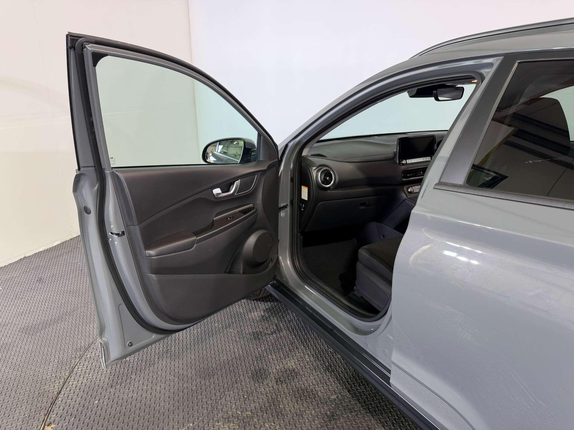 Hyundai Kona view 56