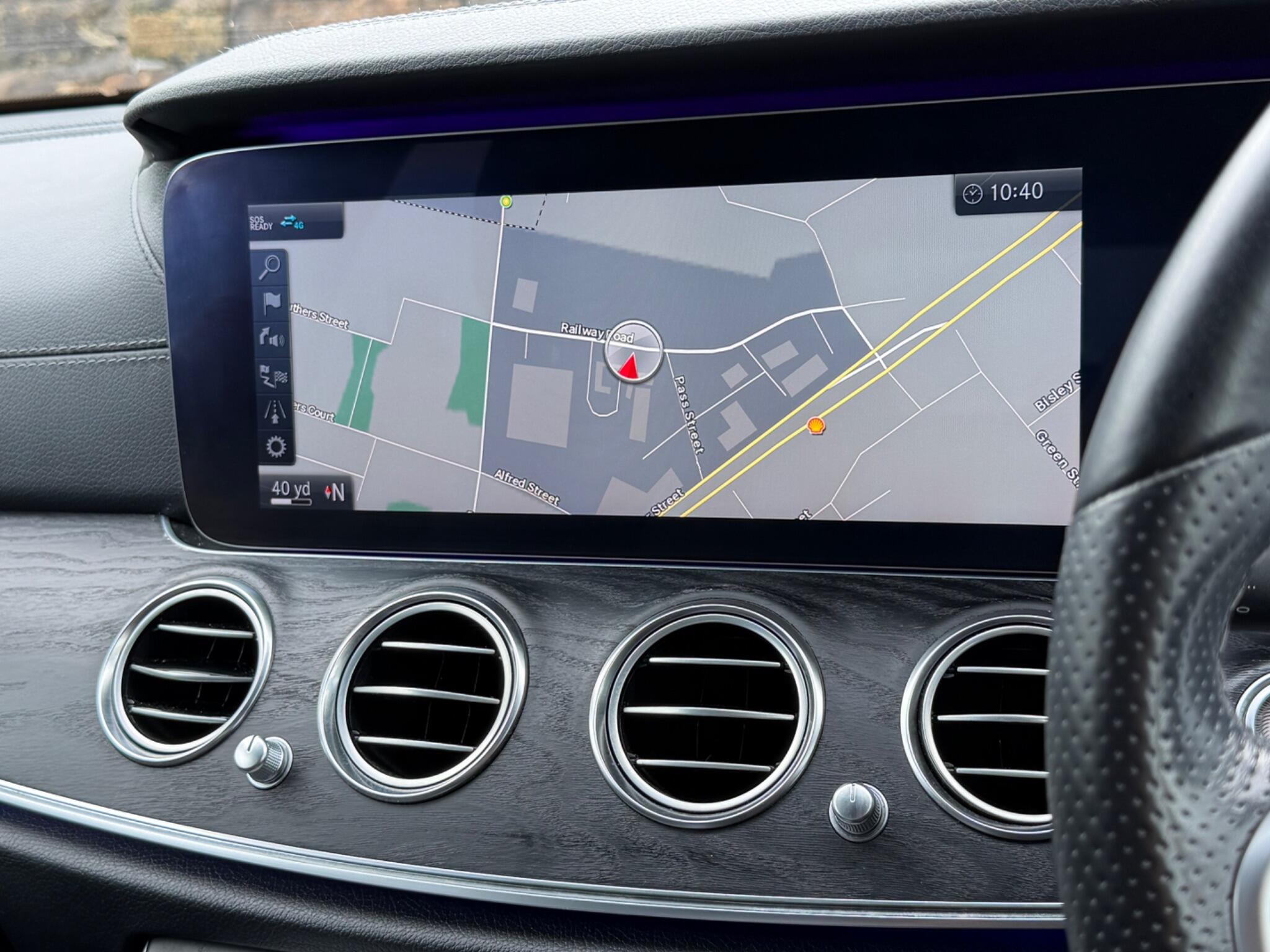 Mercedes-Benz E-Class view 33