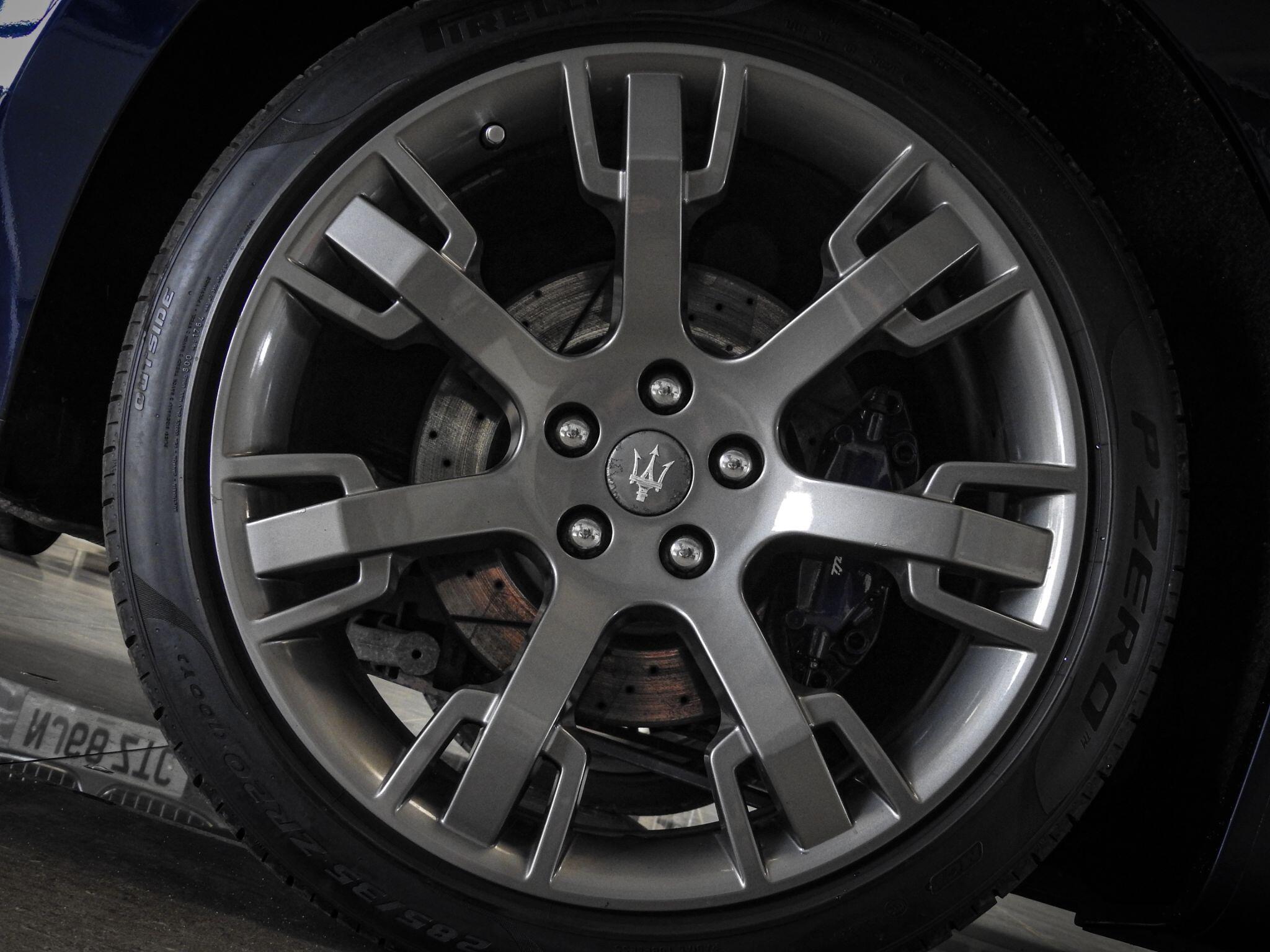 Maserati Grancabrio view 19
