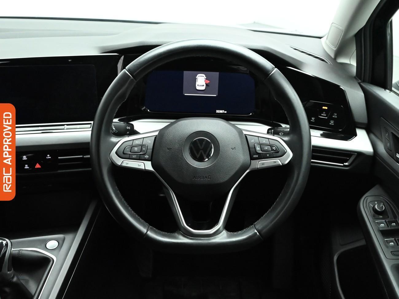 Volkswagen Golf view 9