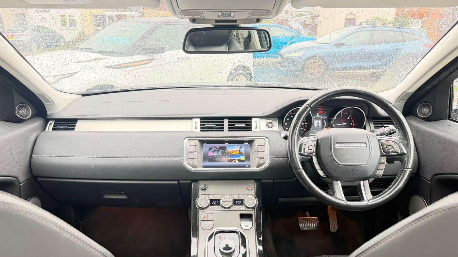 Land Rover Range Rover Evoque view 11
