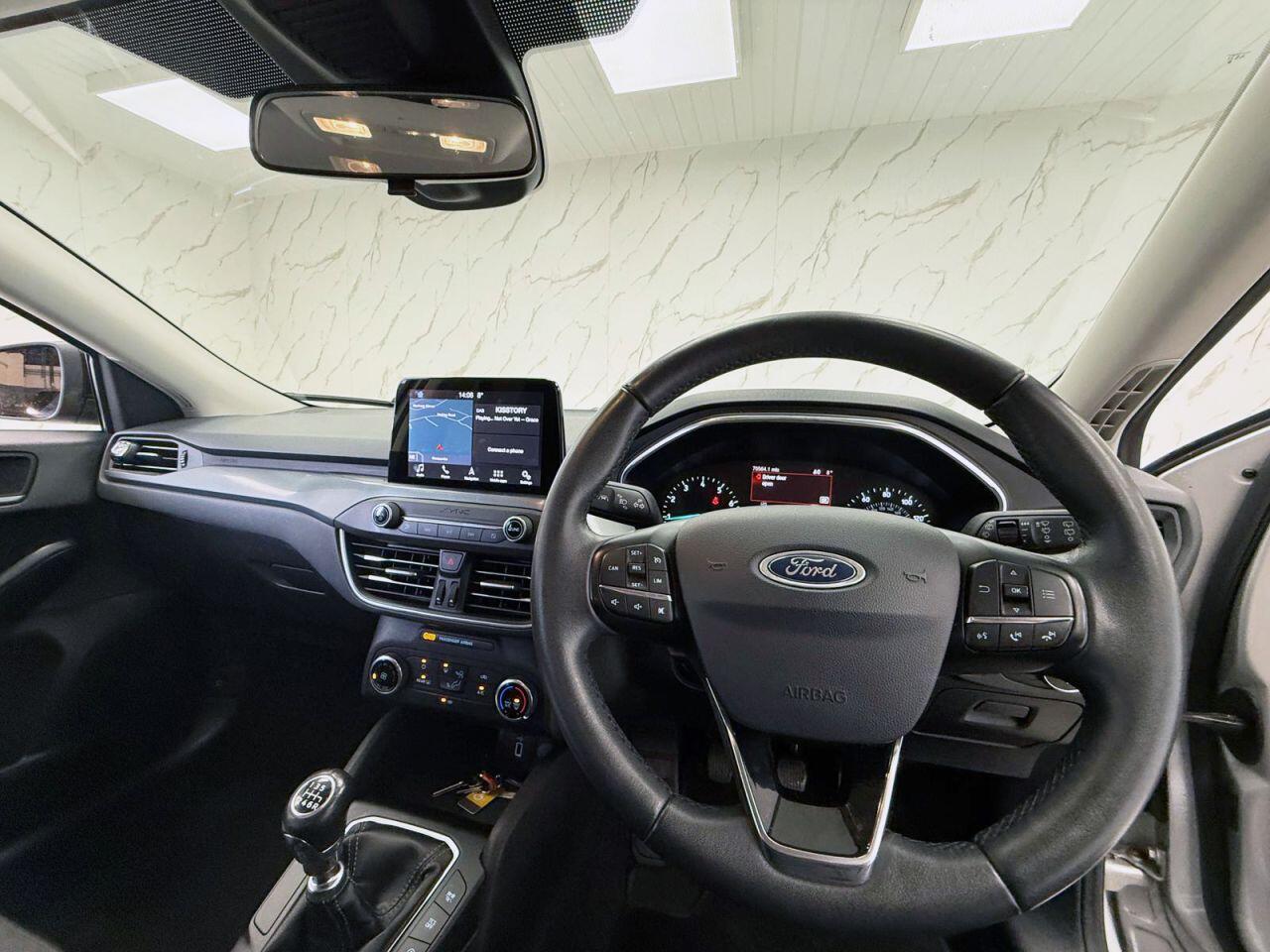 Ford Focus view 16