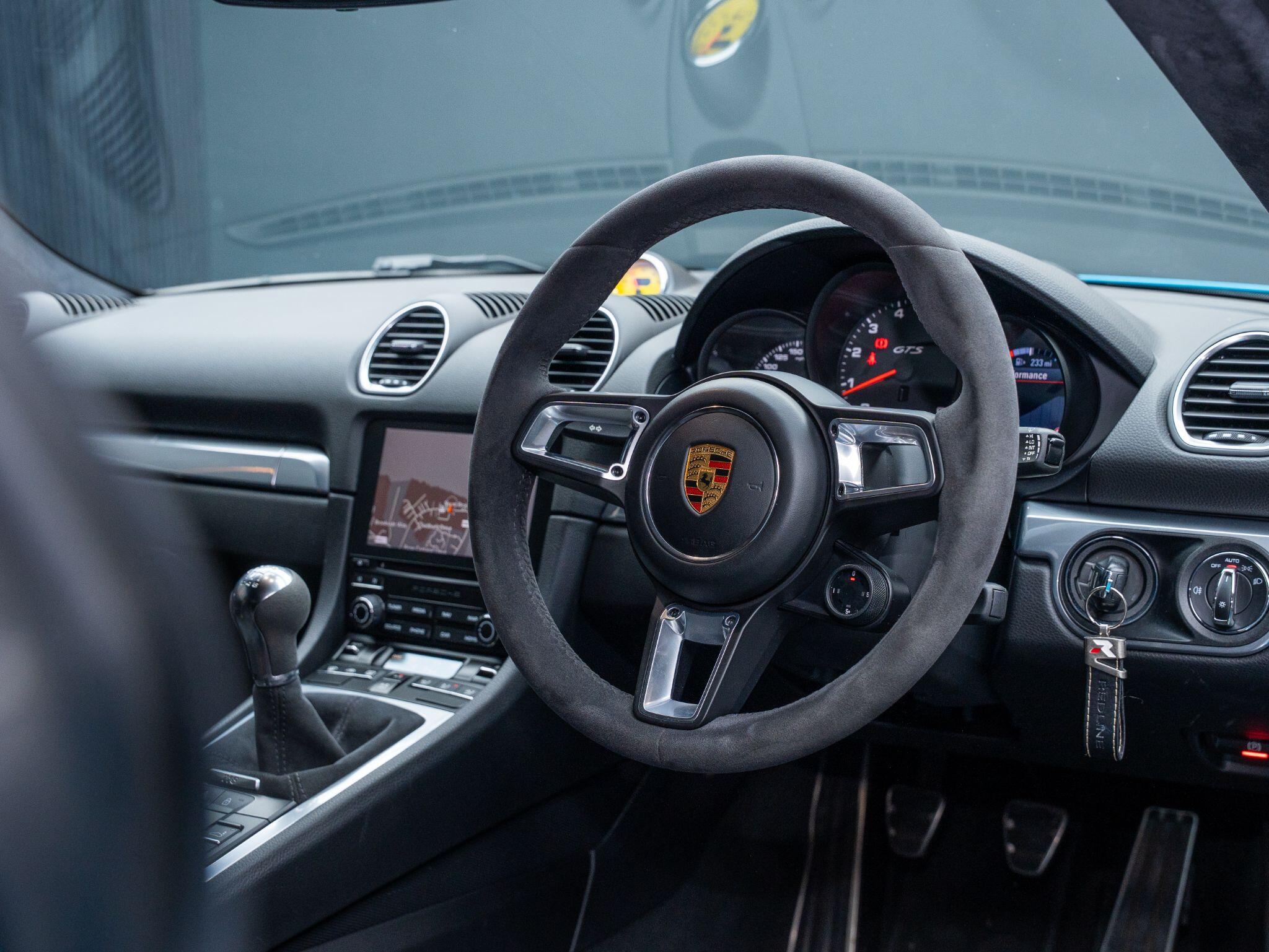 Porsche Cayman view 4