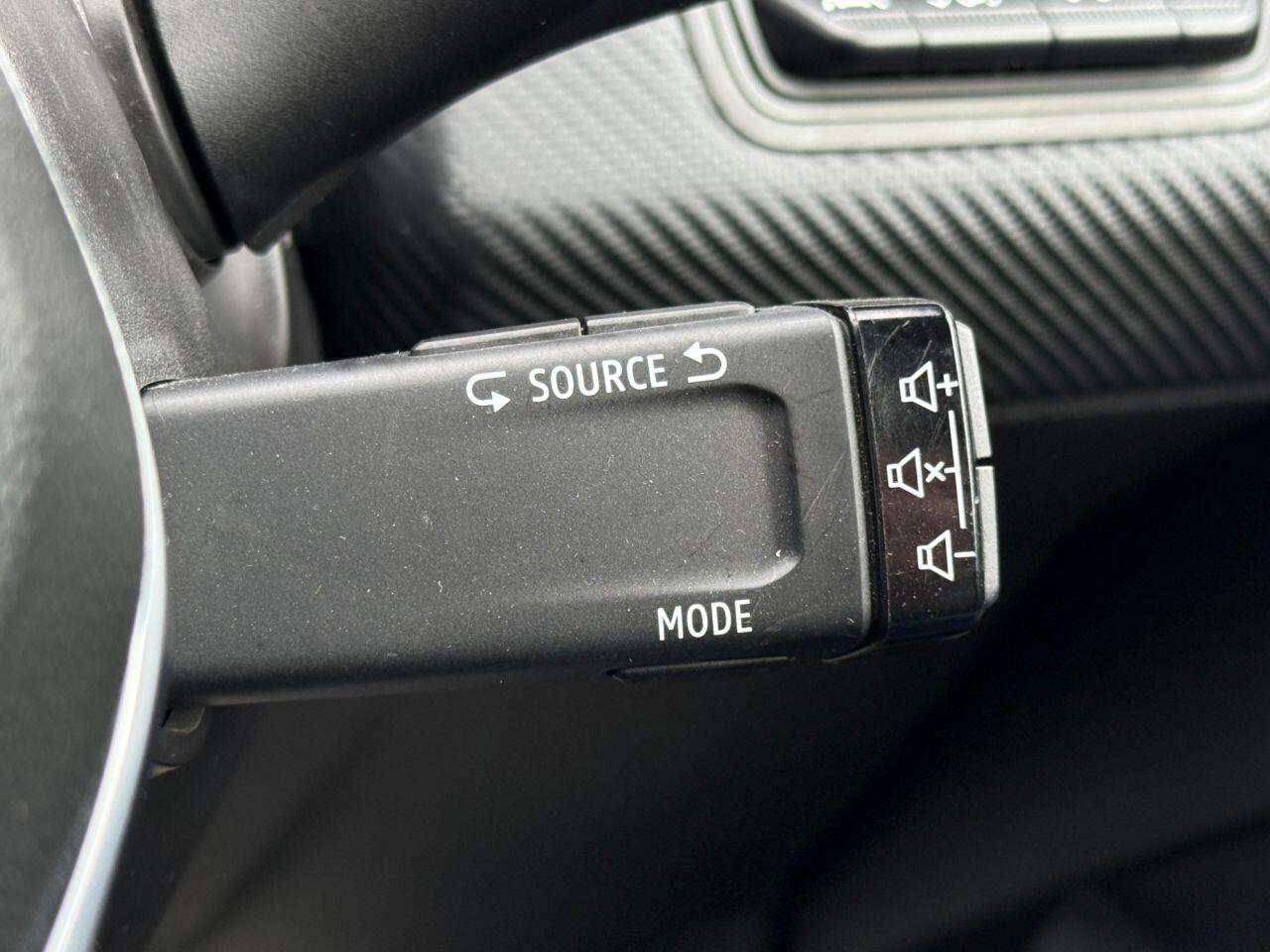 Renault Clio view 29