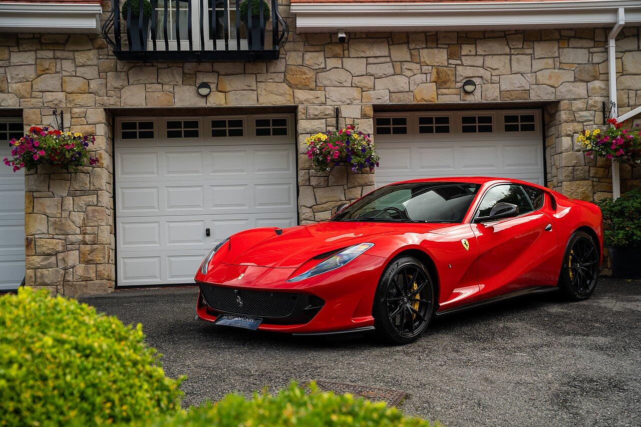 Ferrari 812 view 51