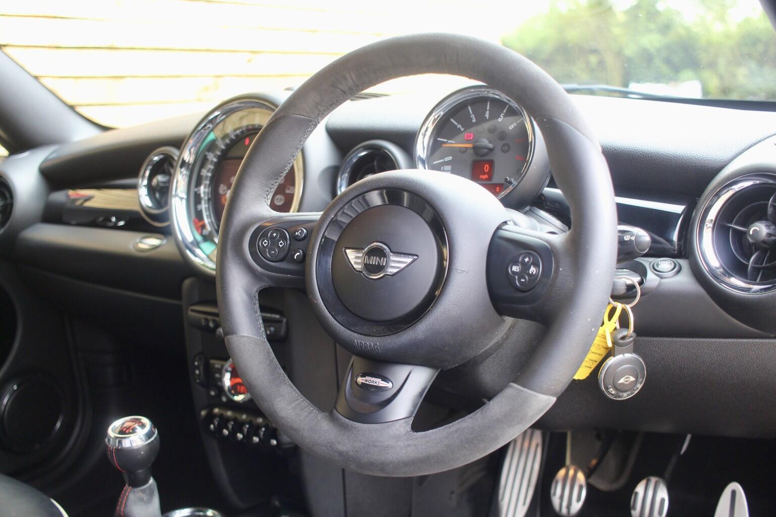 MINI Coupe view 18