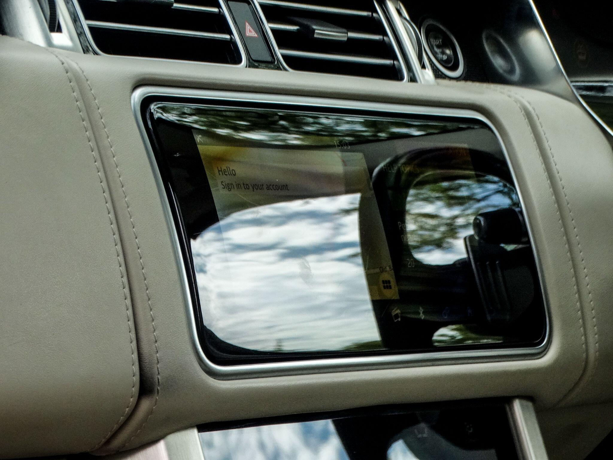 Land Rover Range Rover view 16