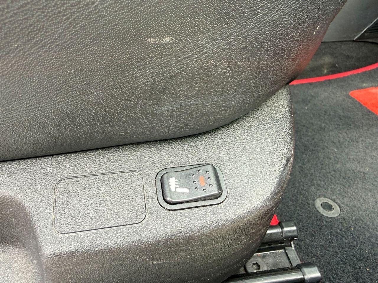 Alfa Romeo Mito view 37