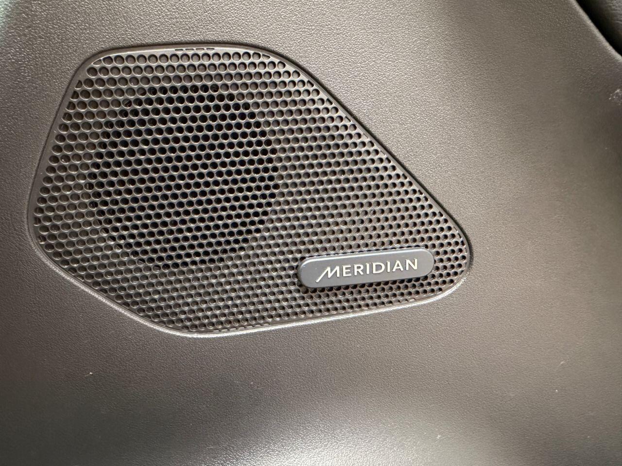 Jaguar F-Pace view 29