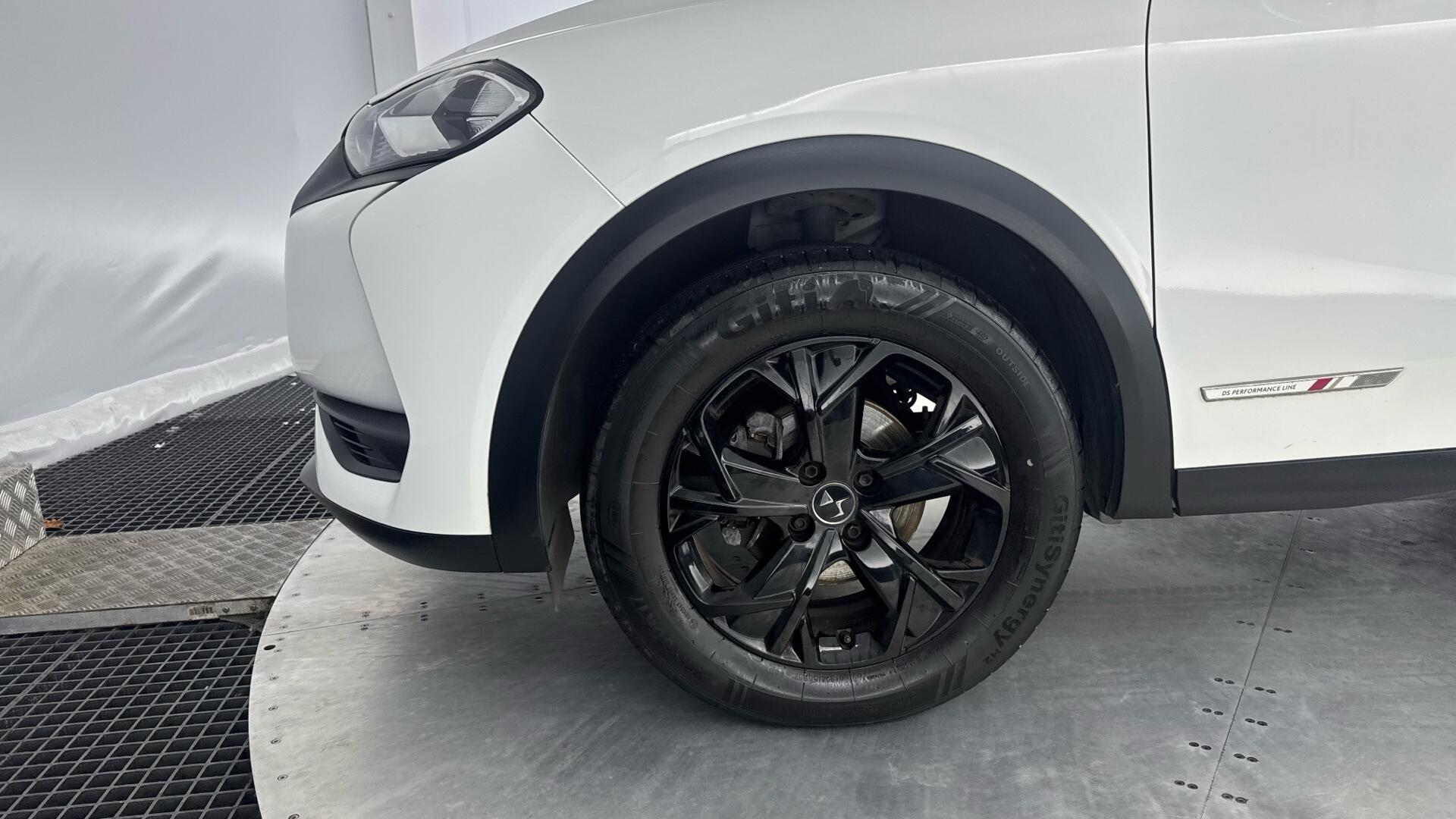 DS Automobiles DS 3 Crossback view 21