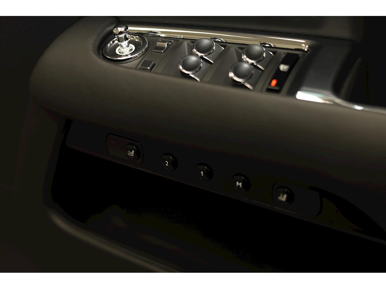 Rolls-Royce Dawn view 63