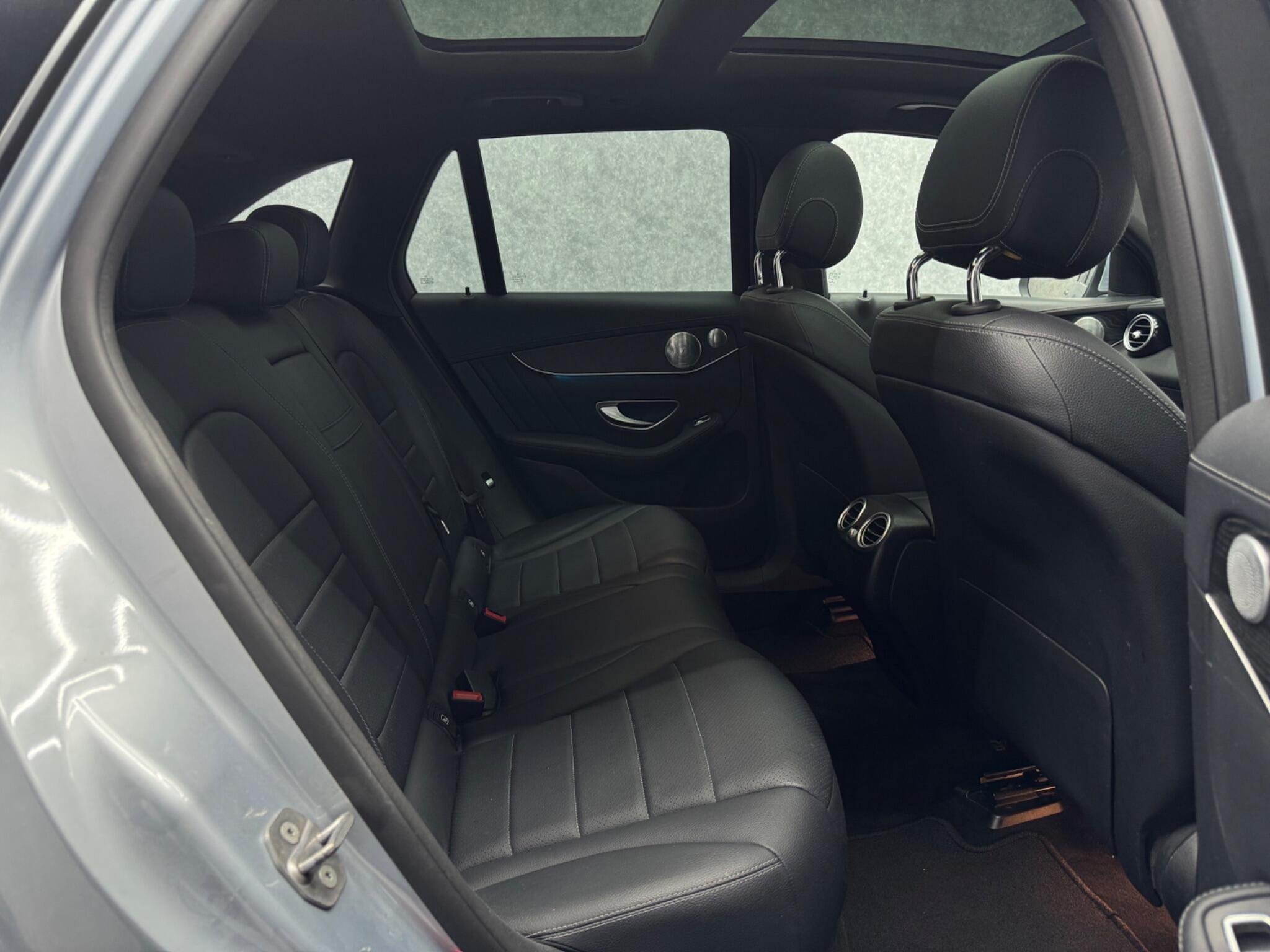 Mercedes-Benz GLC view 6