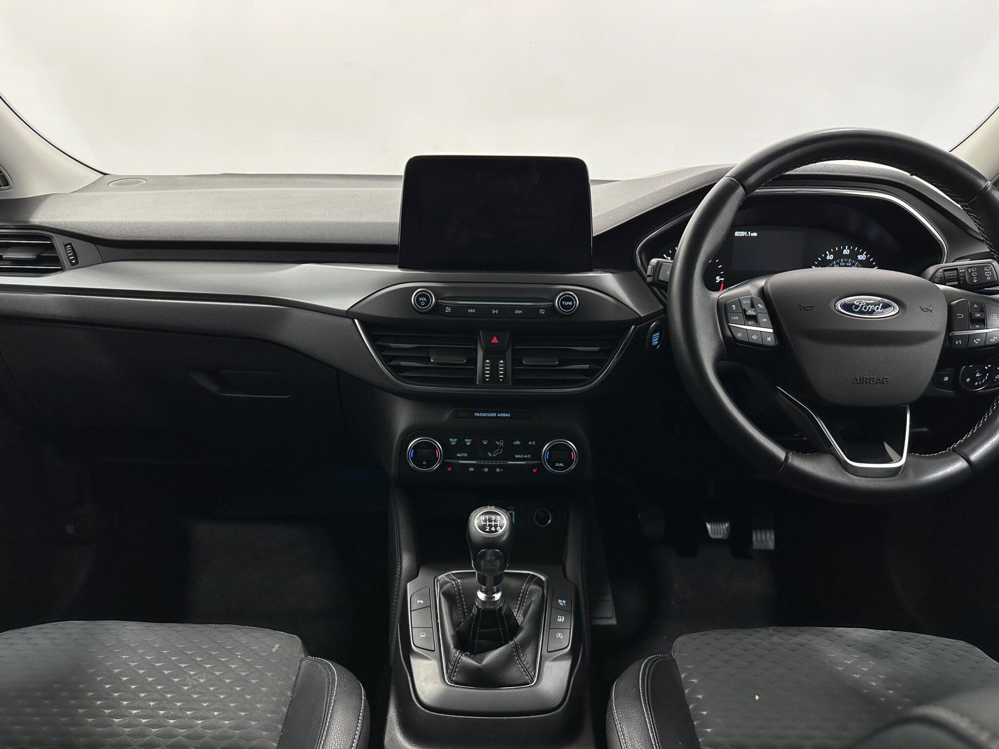 Ford Focus view 20