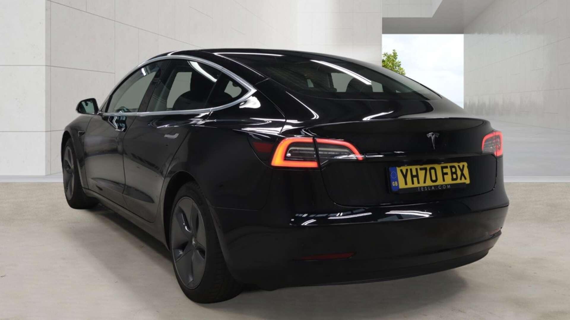 Tesla Model 3 view 3