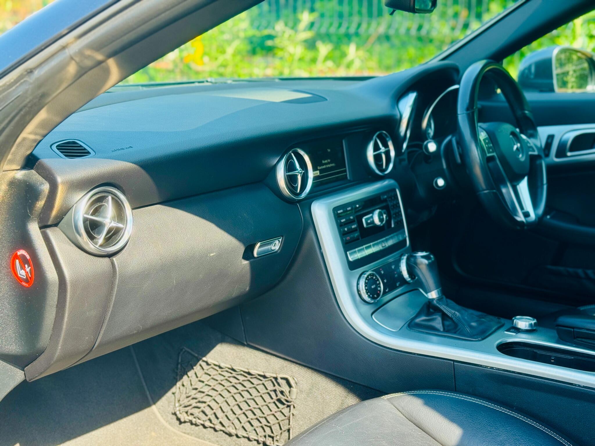Mercedes-Benz SLK view 24