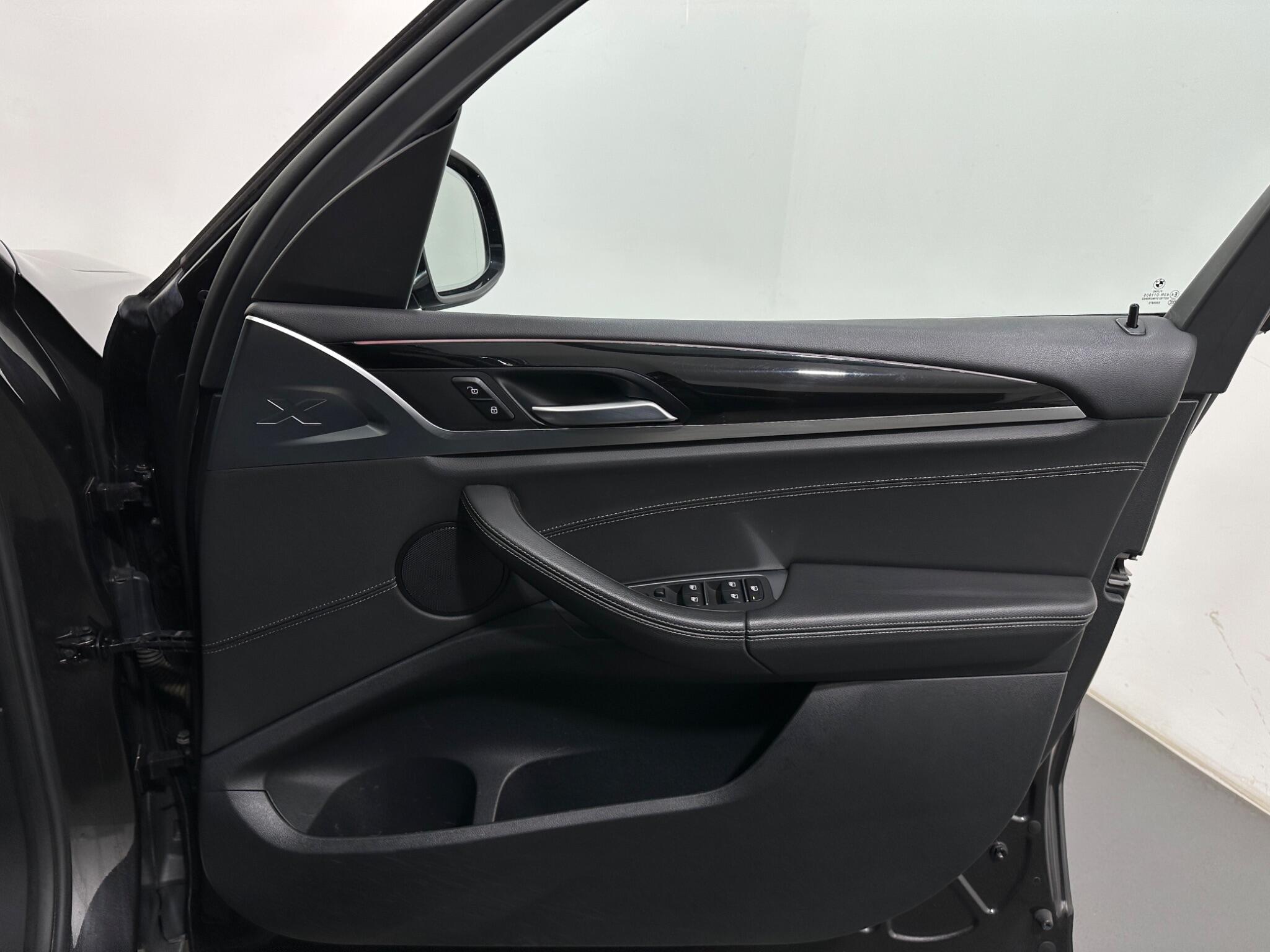 BMW X3 view 35