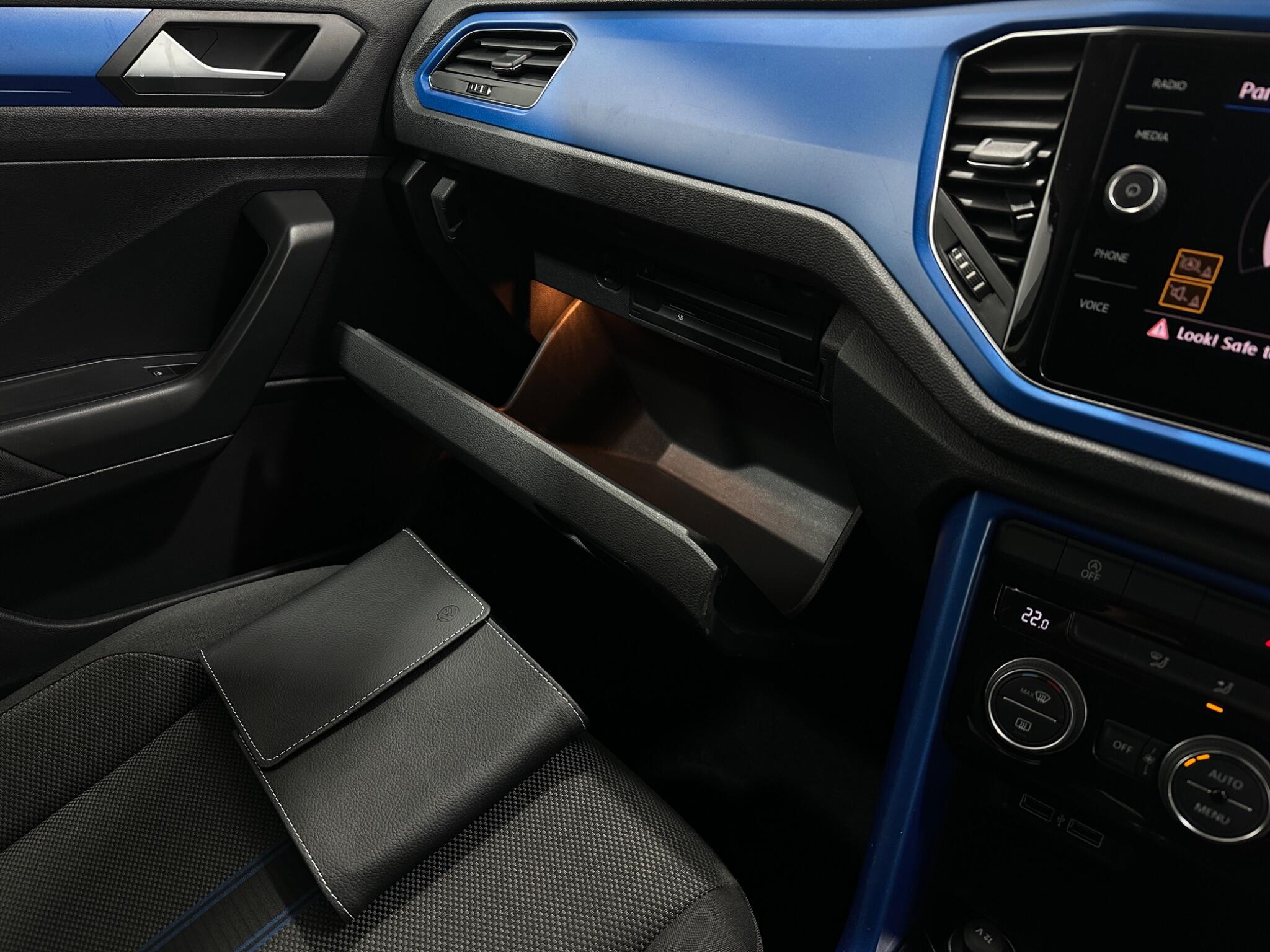 Volkswagen T-Roc view 27