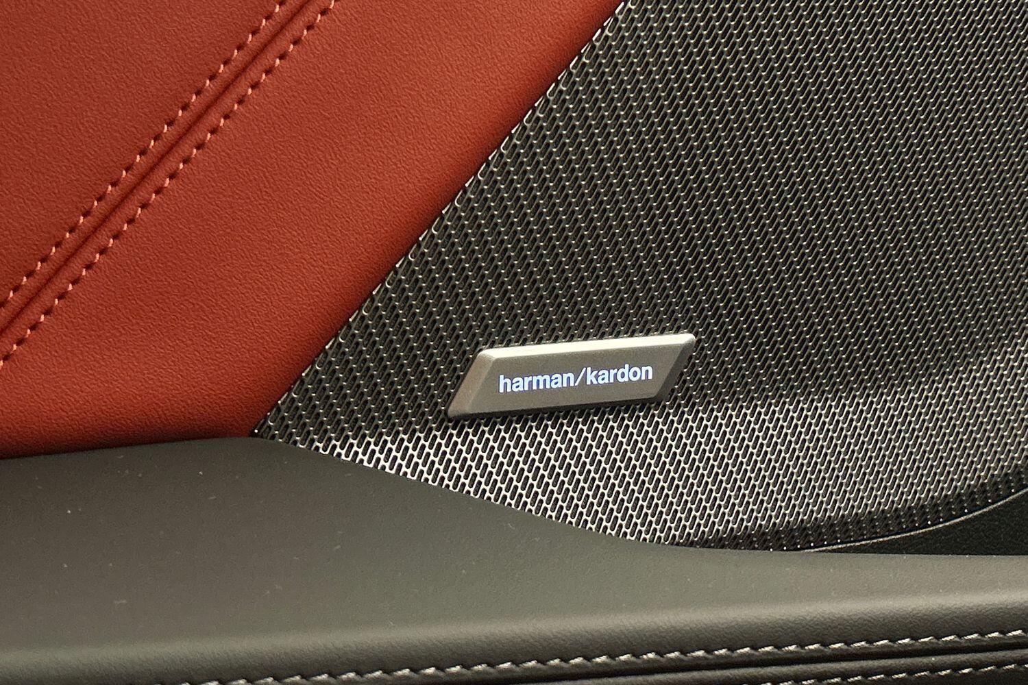 BMW 2 Series view 24